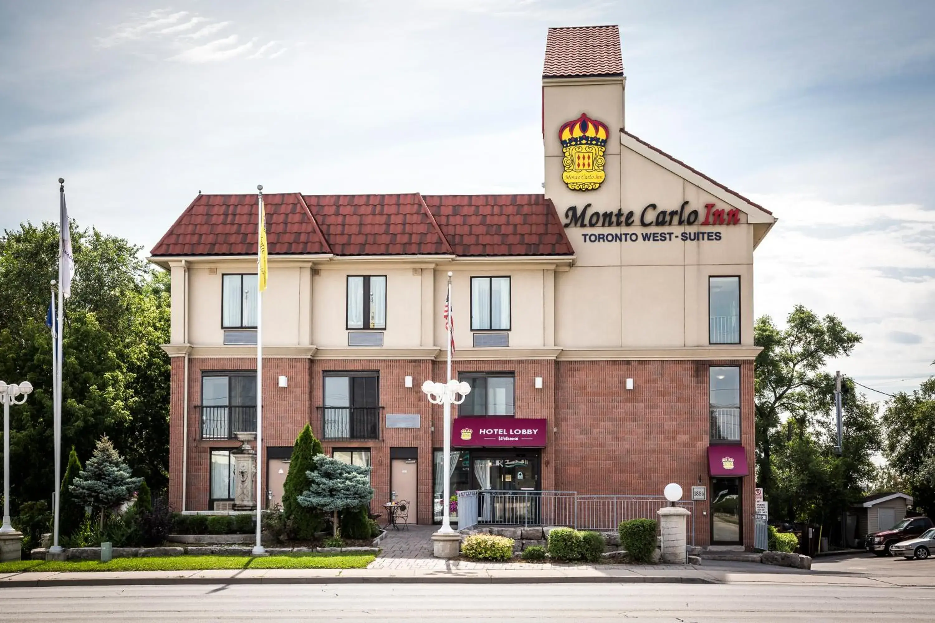 Facade/entrance in Monte Carlo Inn Toronto West Suites Facade/entrance in Monte Carlo Inn Toronto West Suites