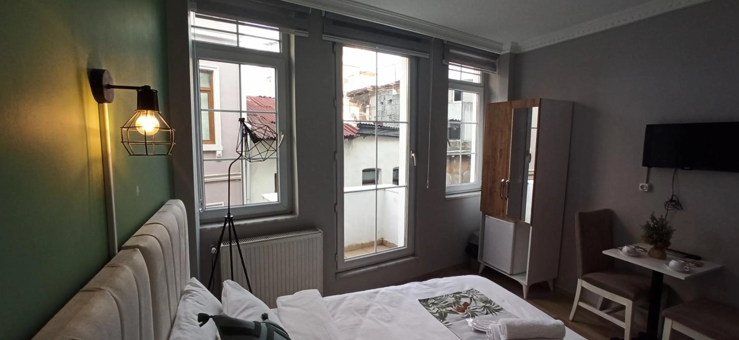 Bed in Taxim Starlight Hotel