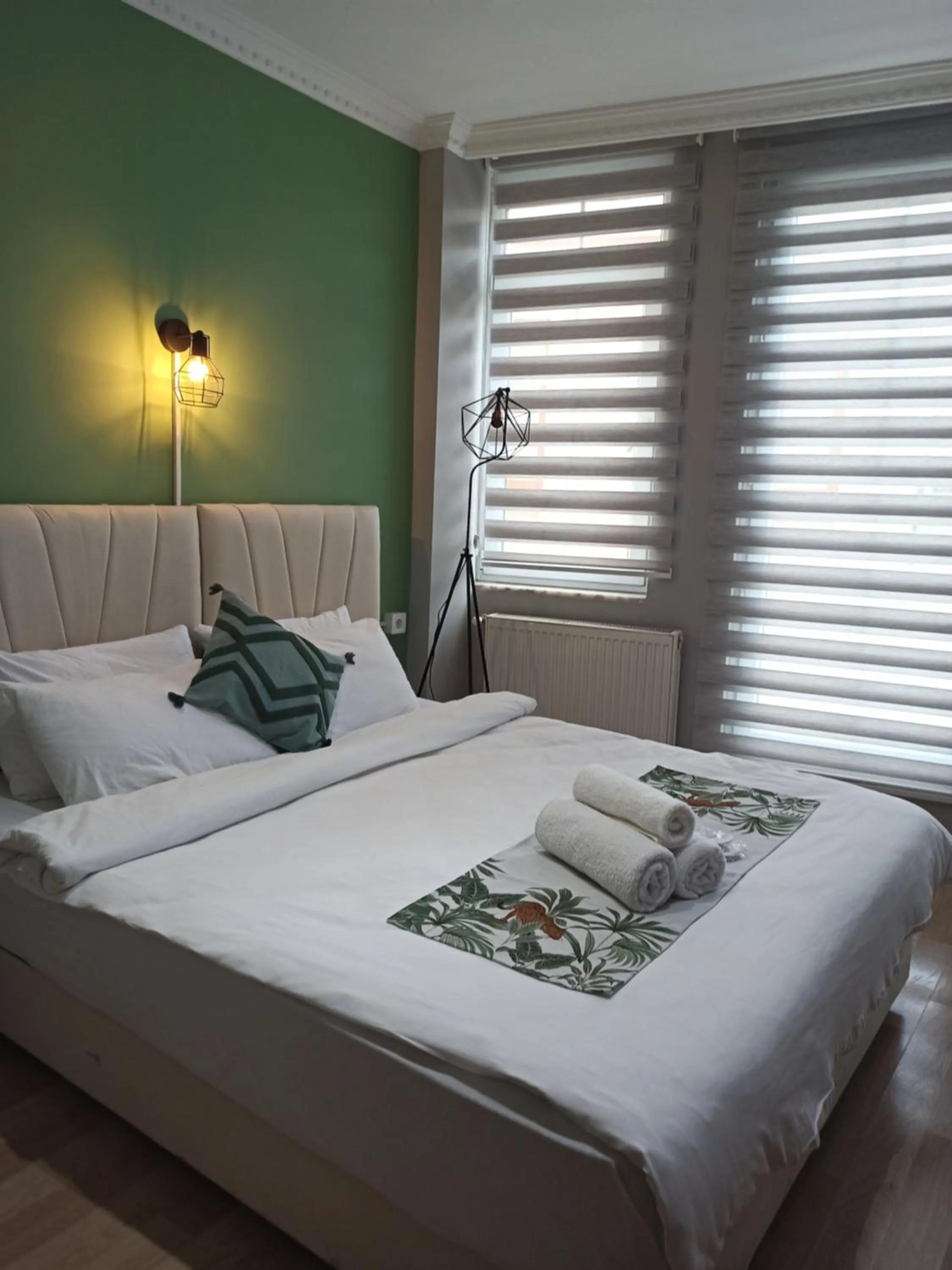 Bed in Taxim Starlight Hotel