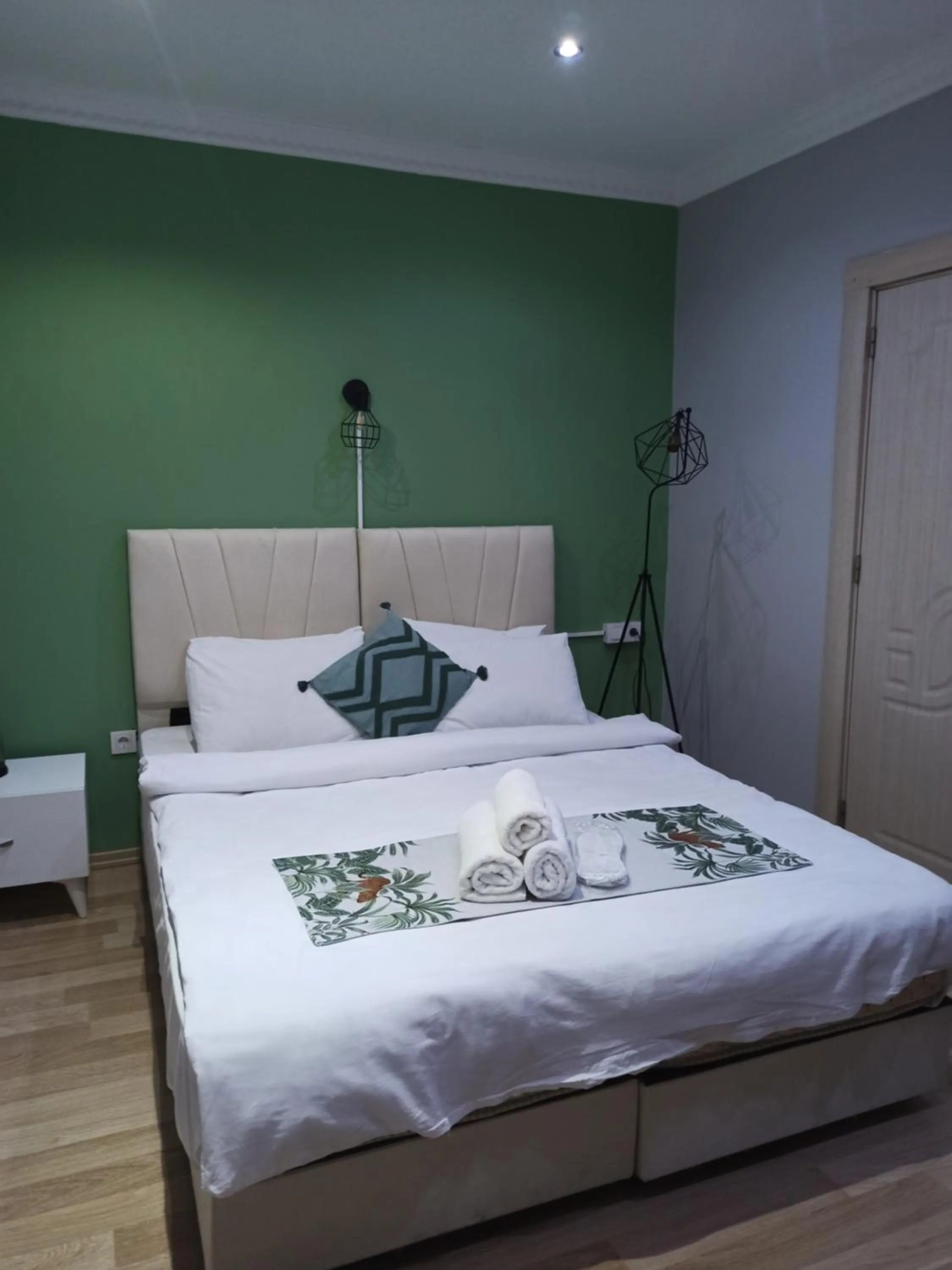 Bed in Taxim Starlight Hotel