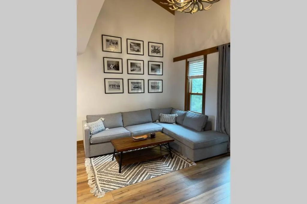 DNA Chalet - Newly Renovated Townhome @ Northstar