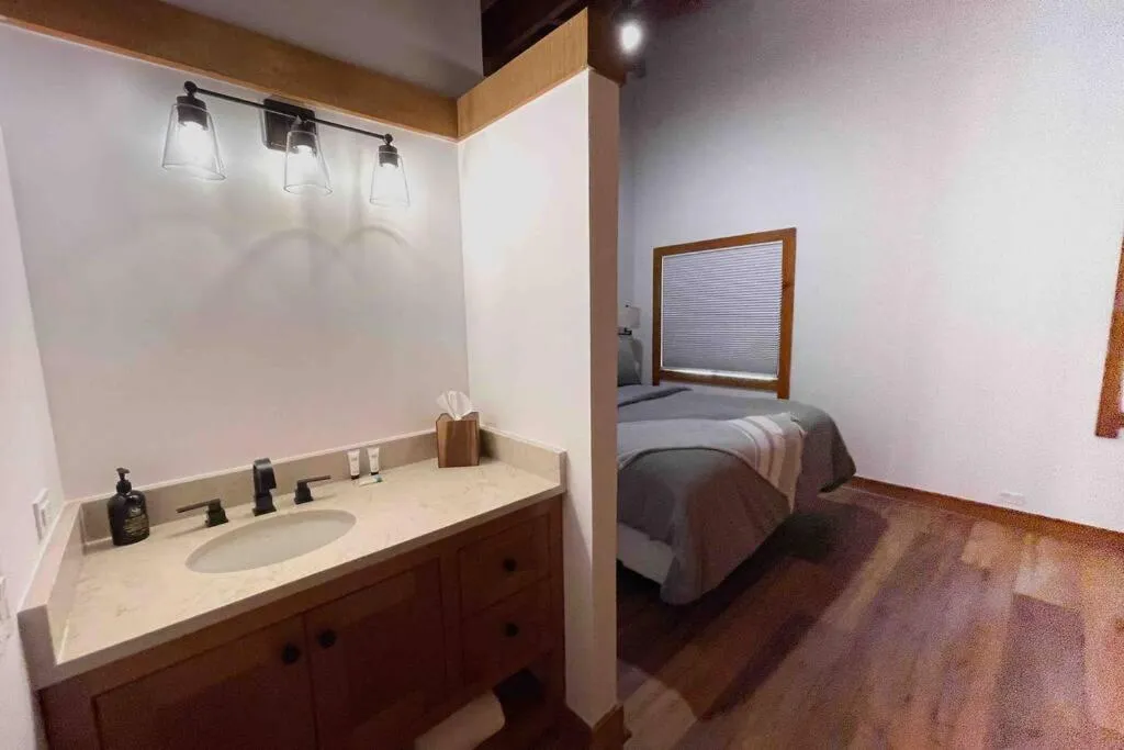 Bed in DNA Chalet - Newly Renovated Townhome @ Northstar