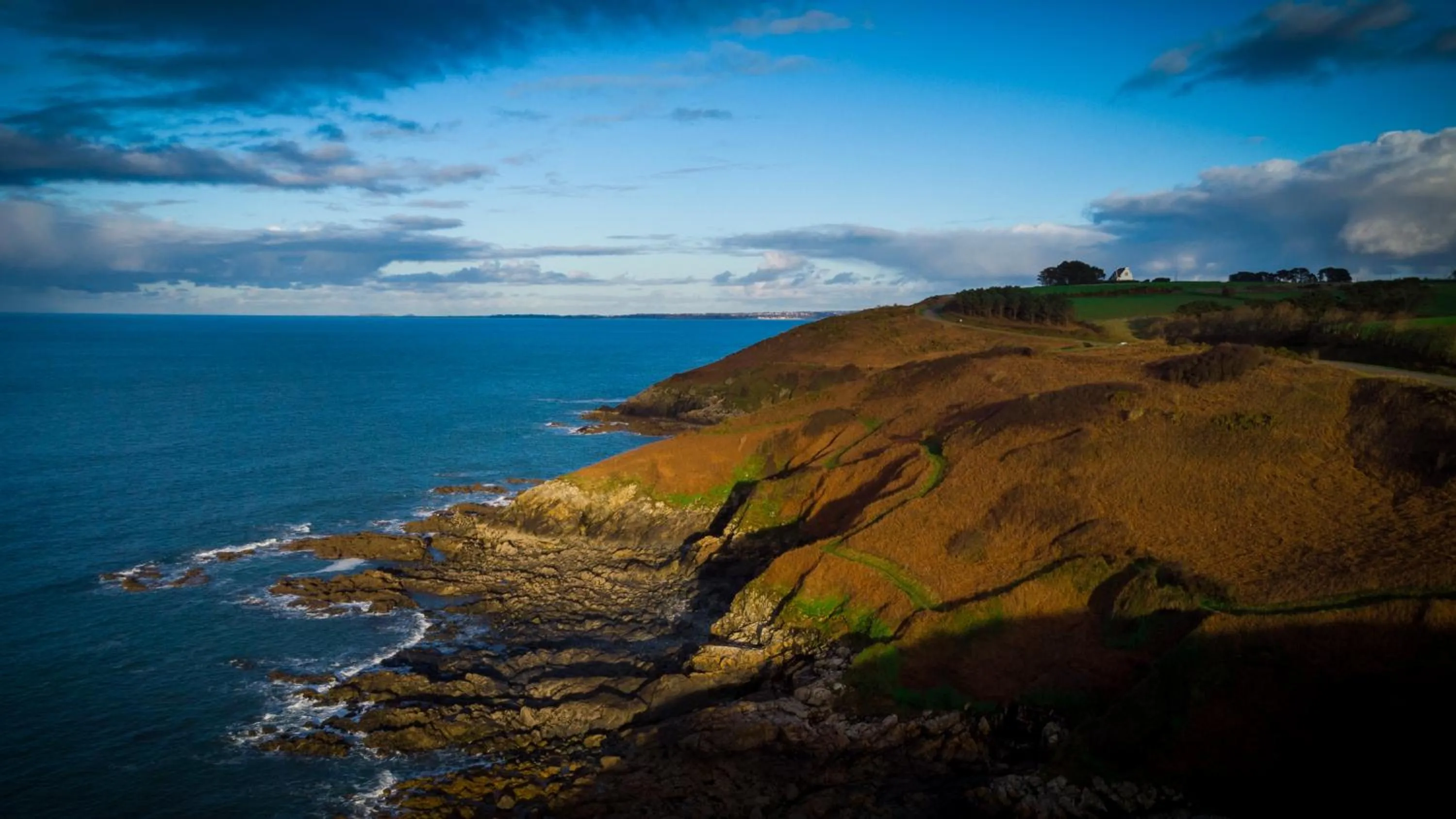 Natural landscape in EDEN Locquirec - Piscine & Spa Chambre d hôtes