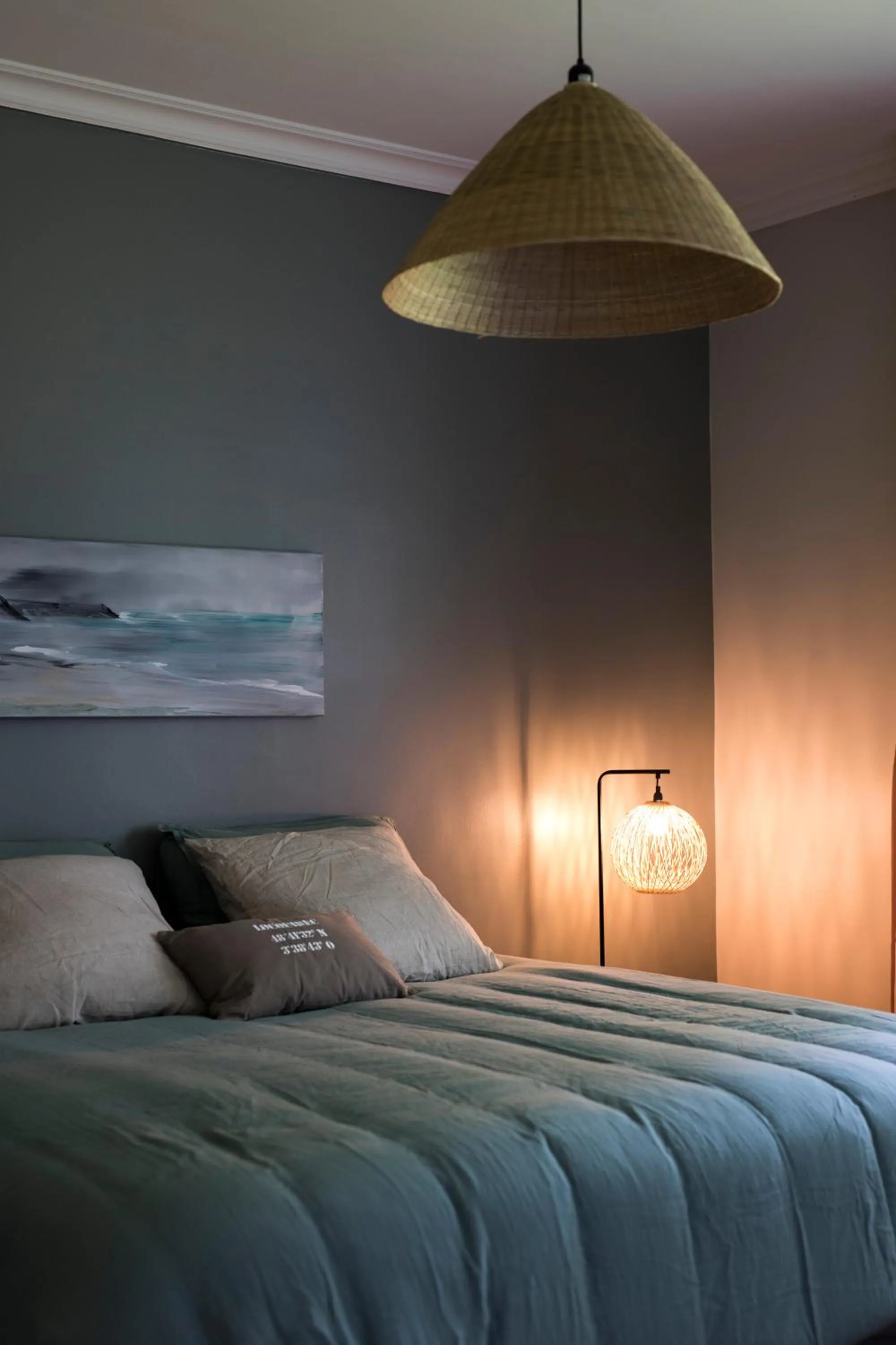 Bed in EDEN Locquirec - Piscine & Spa Chambre d hôtes