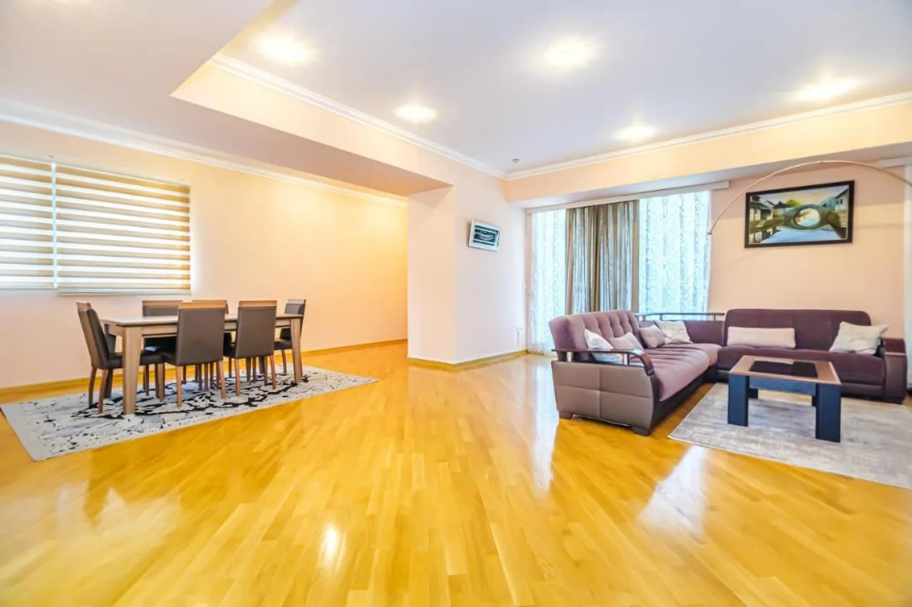 Port Baku Residance 710 A