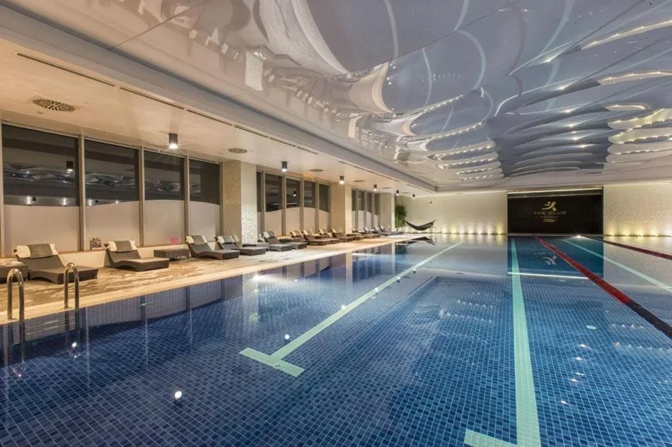 Swimming pool in Port Baku Residance 710 A