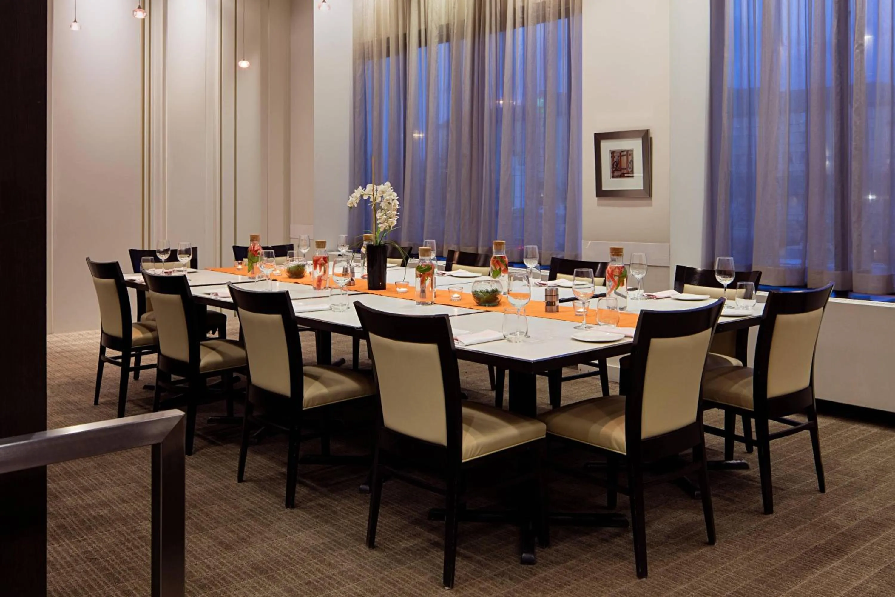 Restaurant/places to eat in Delta Hotels by Marriott Edmonton South Conference Centre