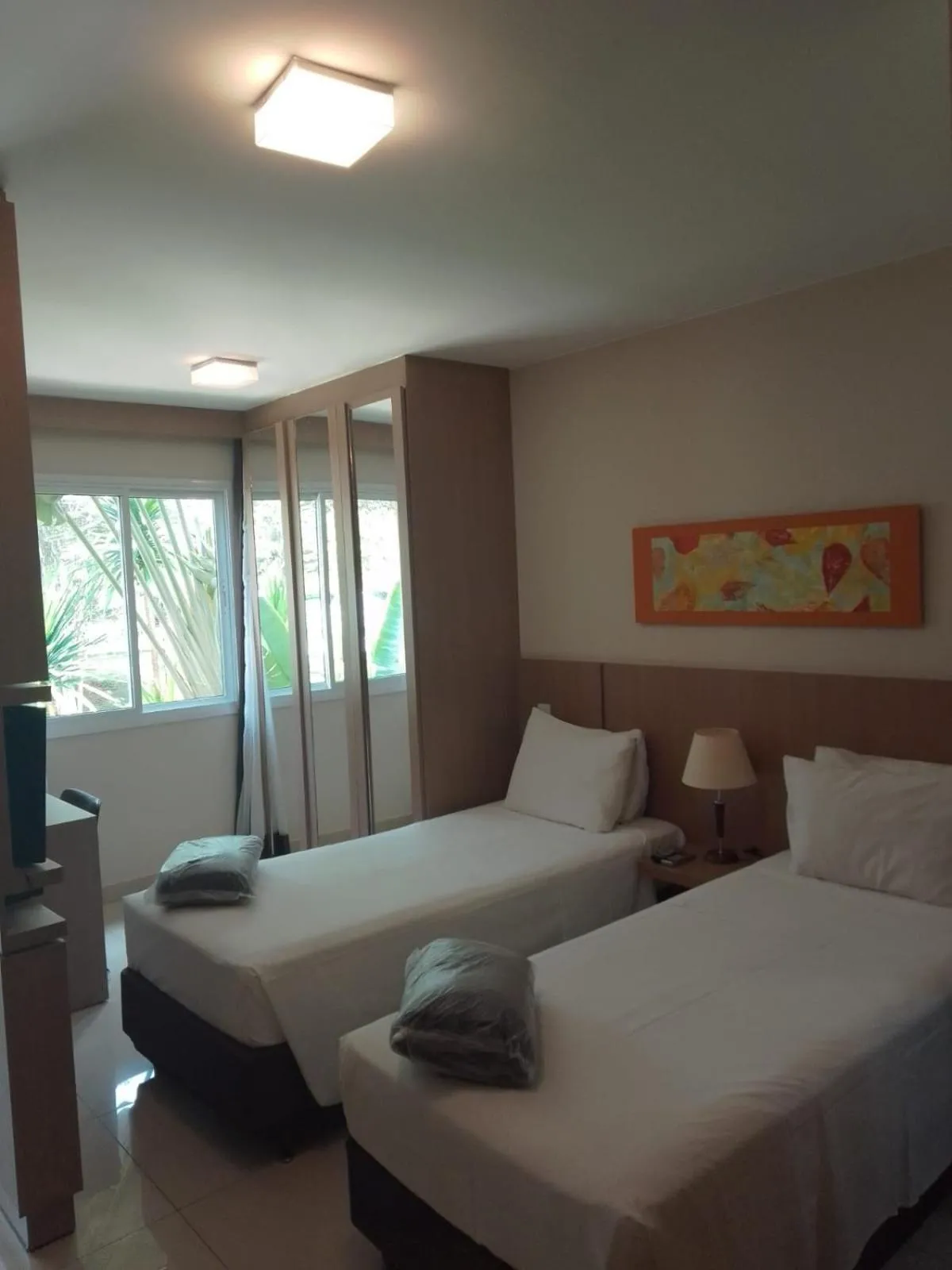 Bed in The Sun Full Condominiun