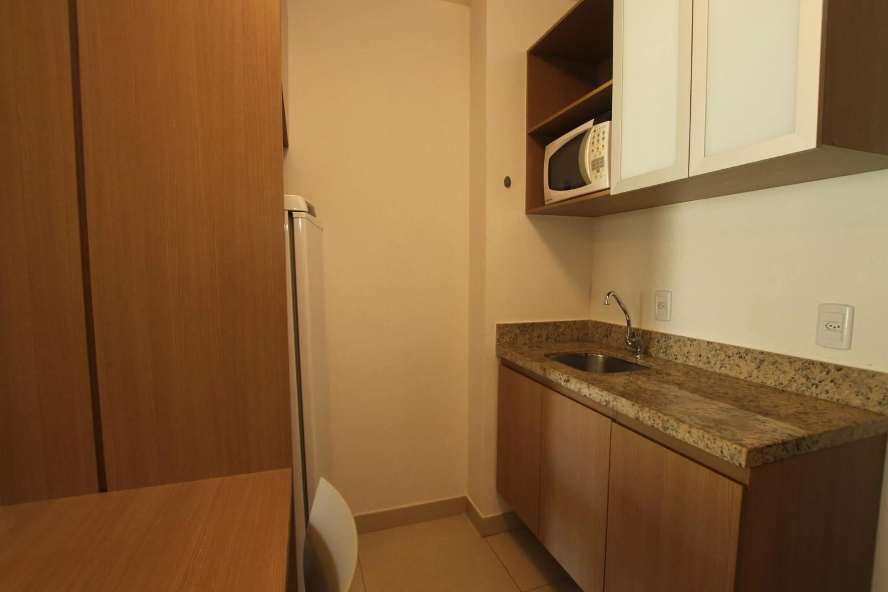 Kitchen or kitchenette in The Sun Full Condominiun
