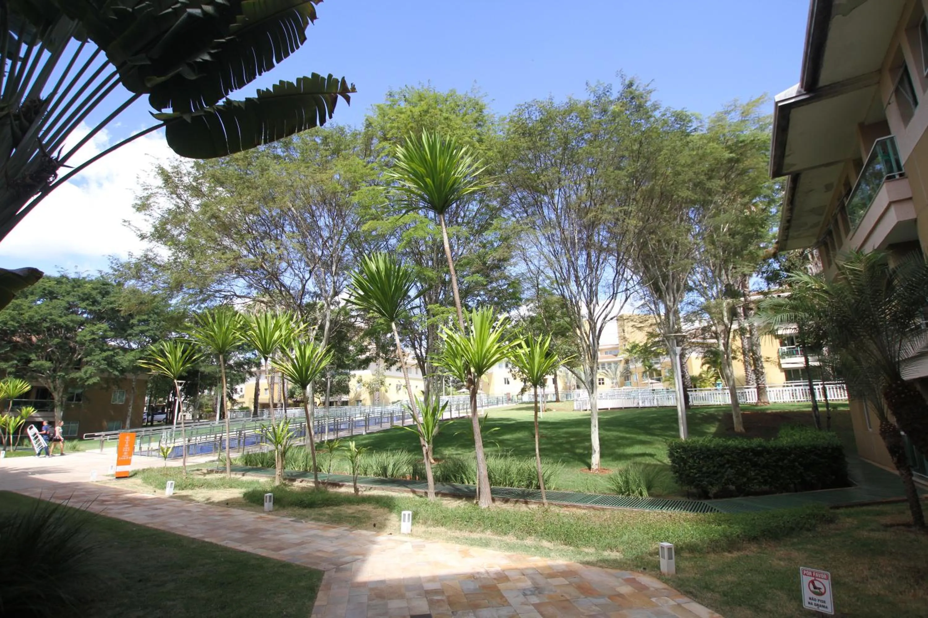 Garden in The Sun Full Condominiun