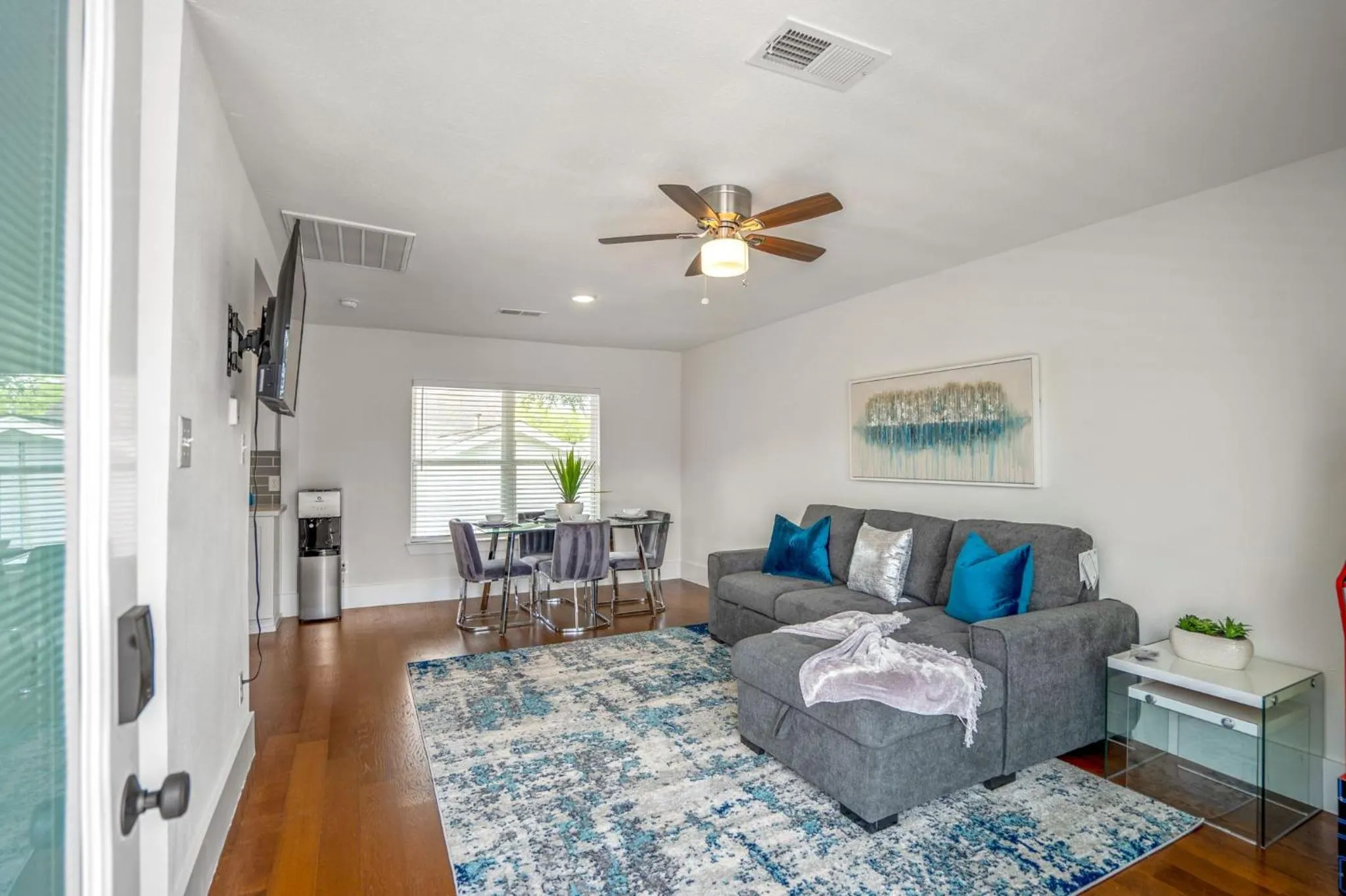 Living room in Universal Apartment at East Downtown