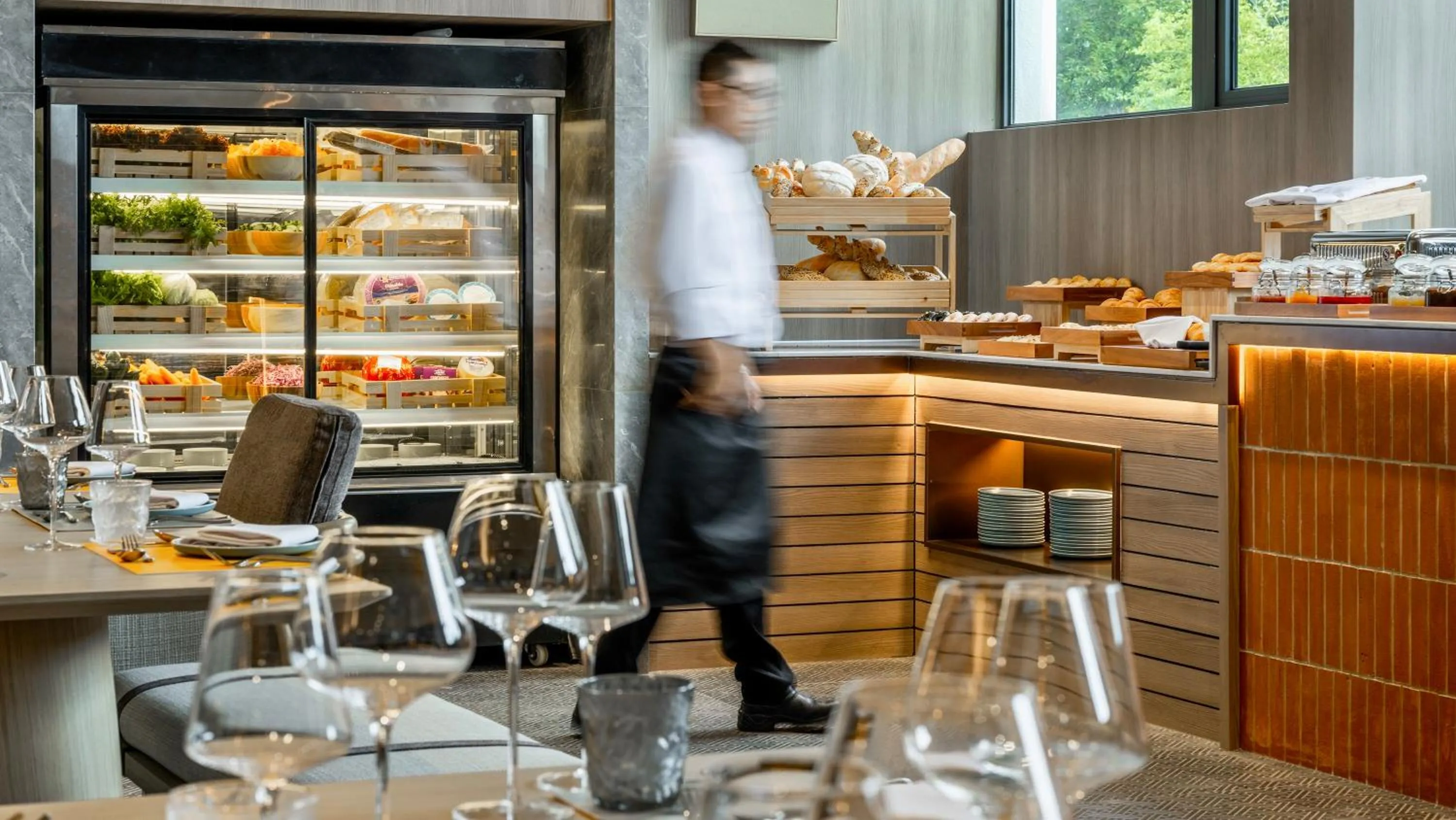 Restaurant/places to eat in Hotel Maree