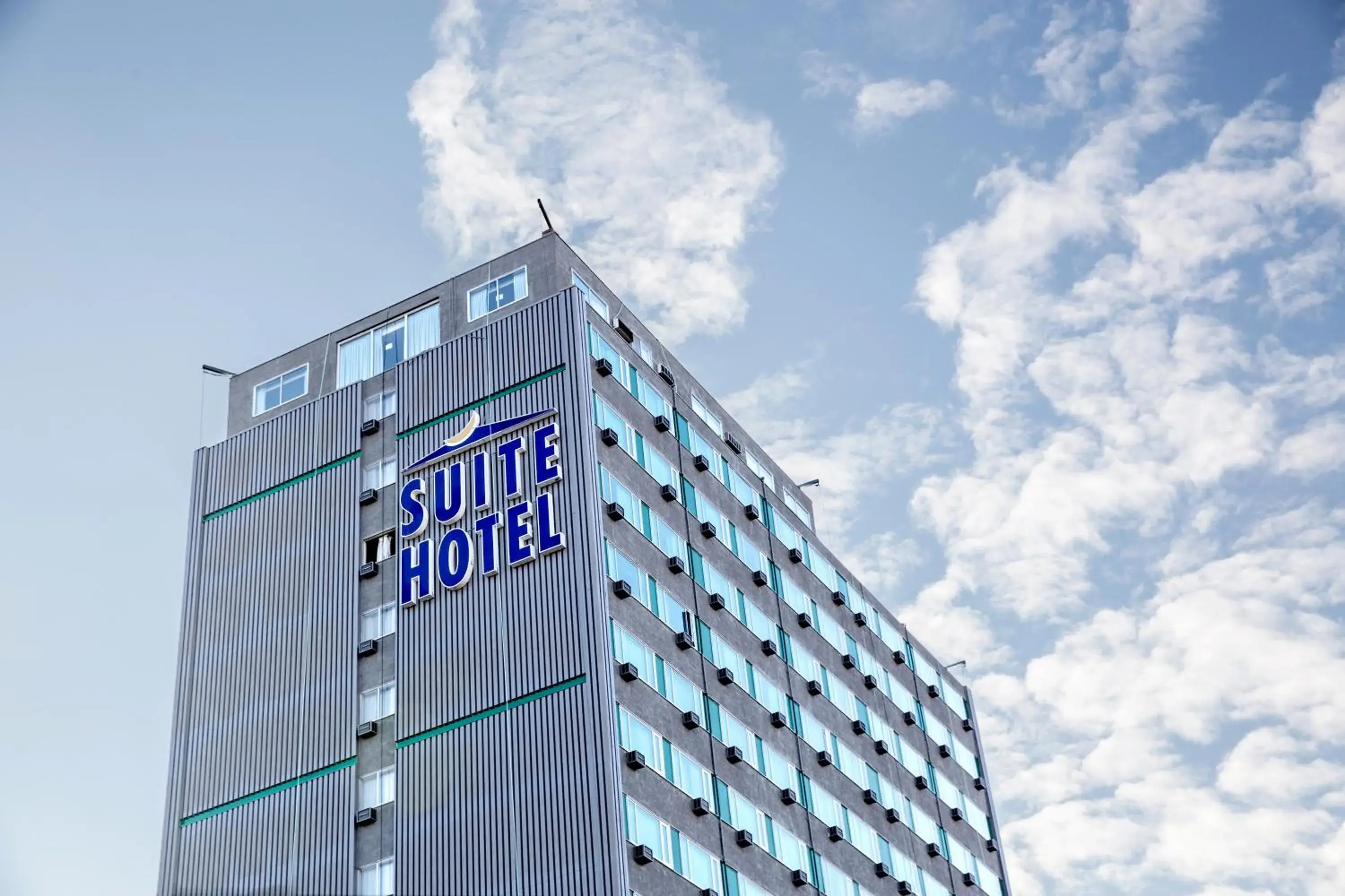 Facade/entrance in Campus Tower Suite Hotel Facade/entrance in Campus Tower Suite Hotel