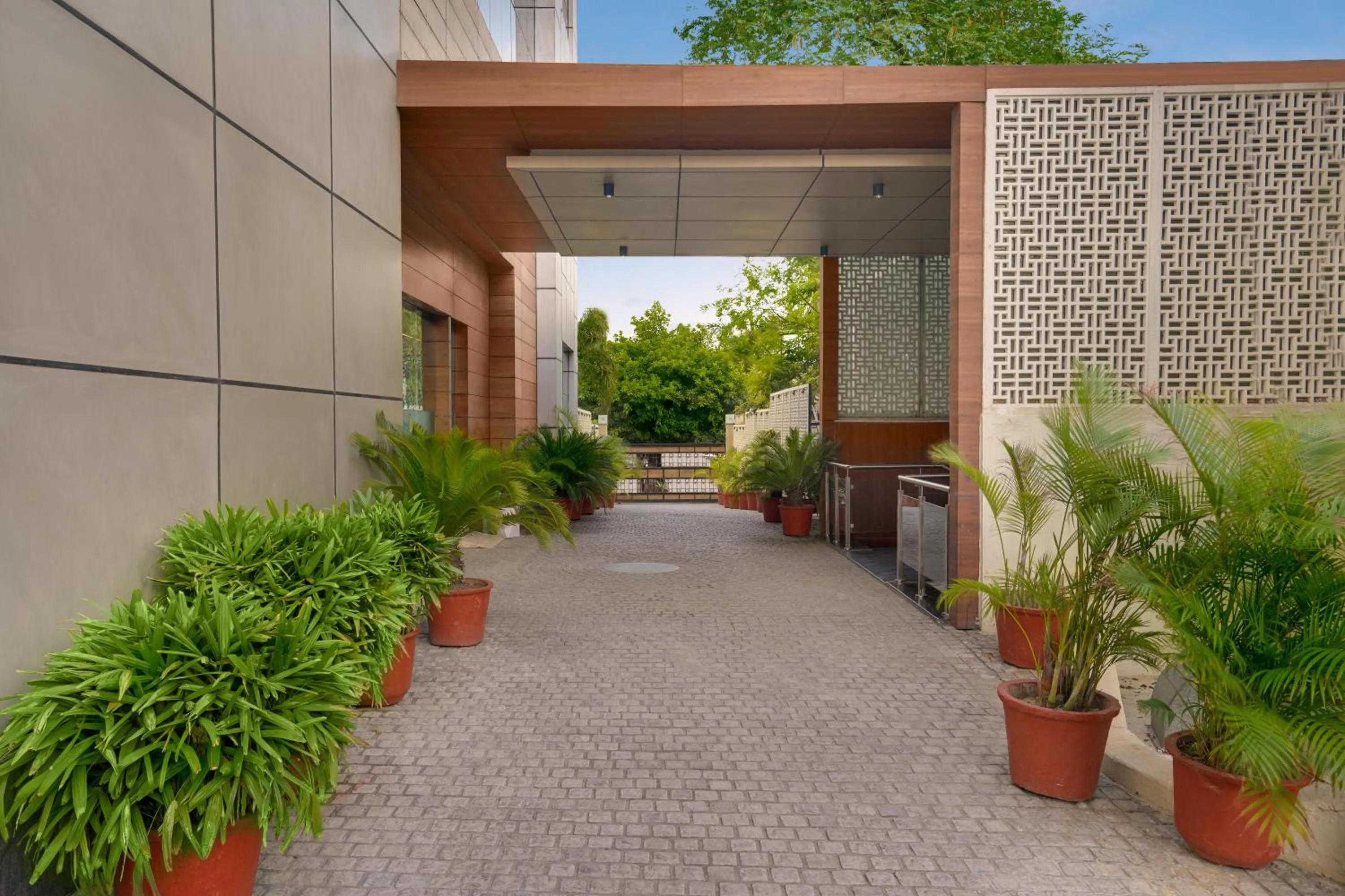 Facade/entrance in Lemon Tree Hotel, Noida