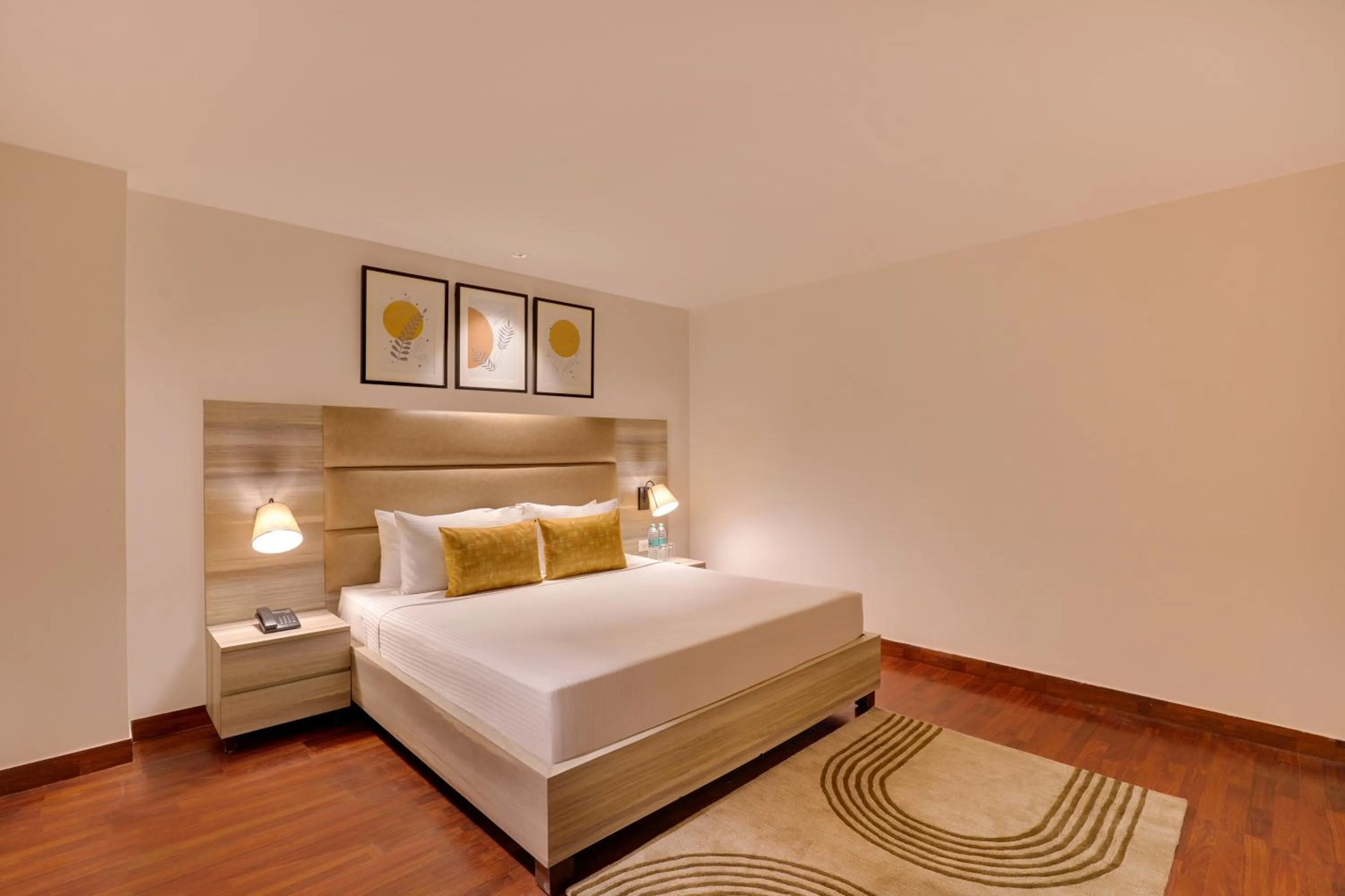 Bedroom, Bed in Lemon Tree Hotel, Noida