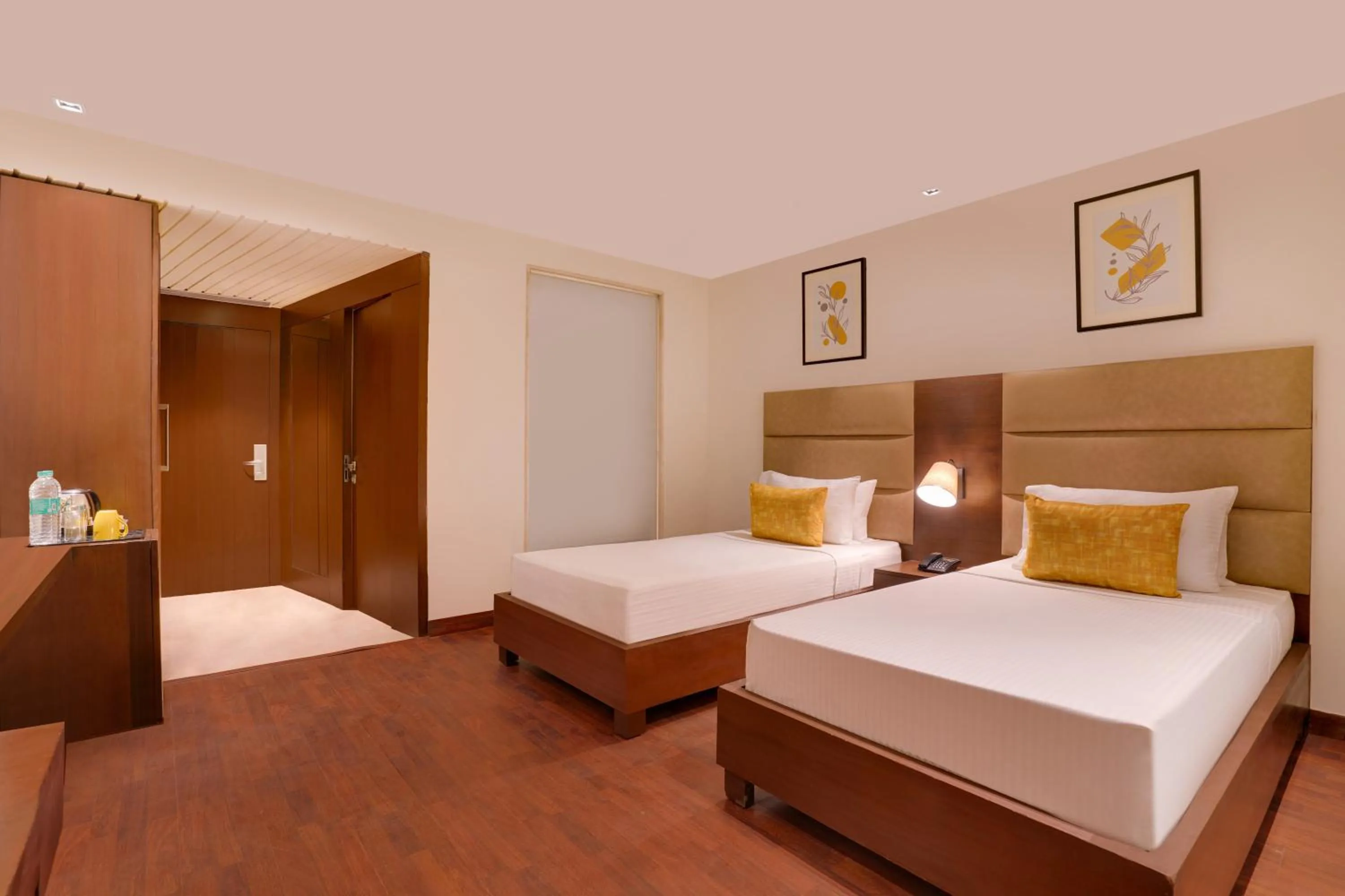 Bedroom, Bed in Lemon Tree Hotel, Noida