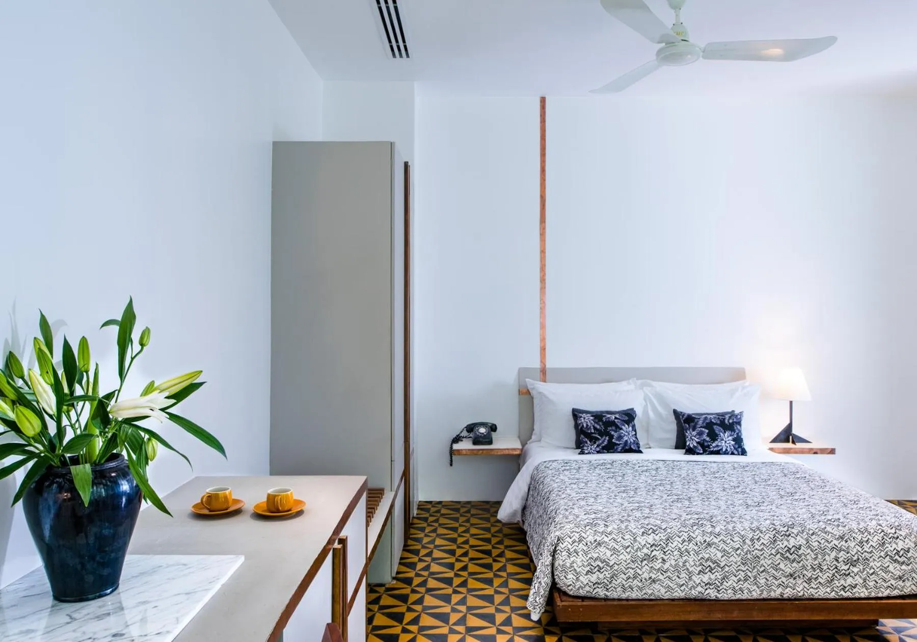 Bed in Atelier Hotel