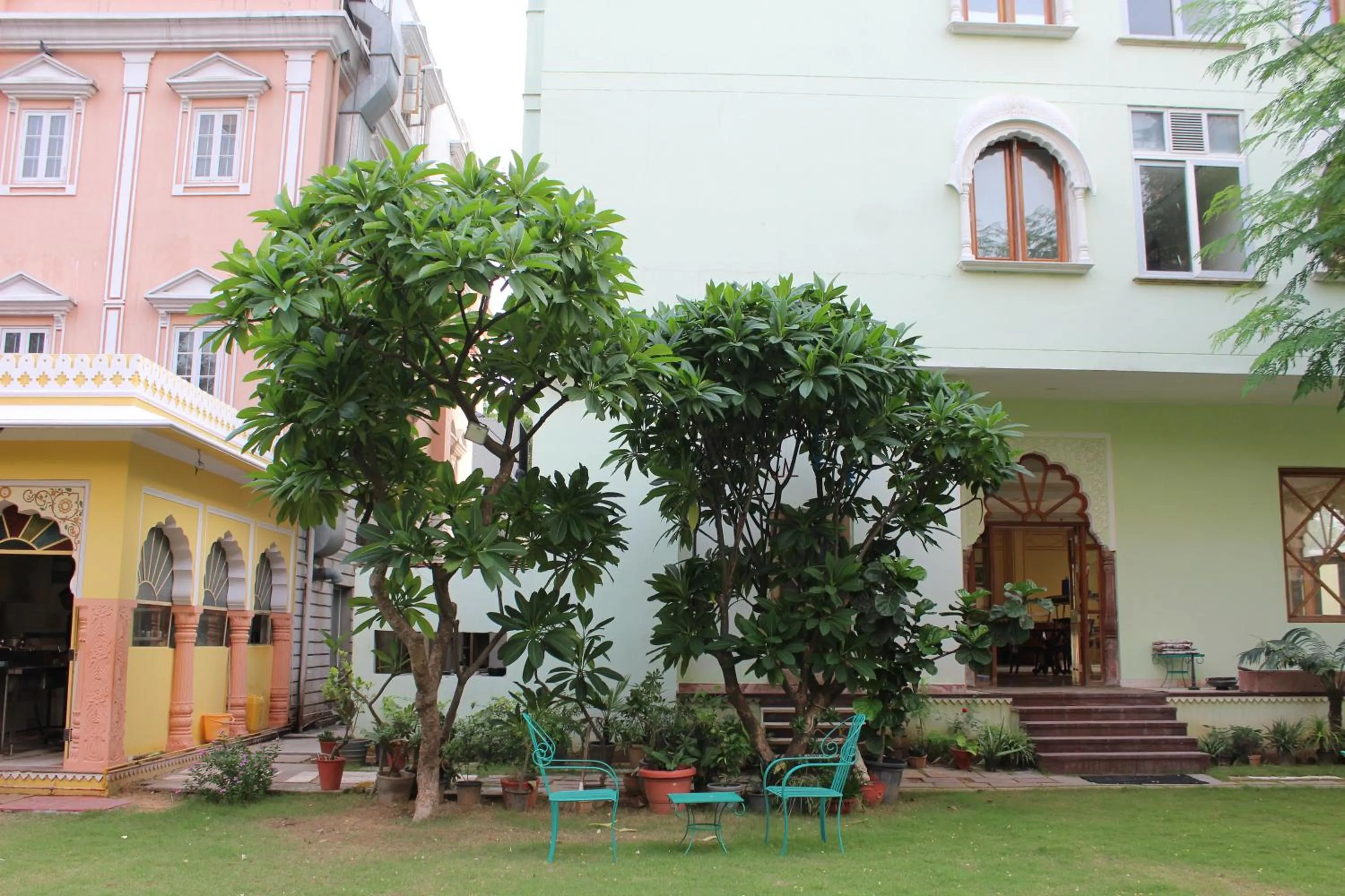 Restaurant/places to eat in Hotel Rime Vista