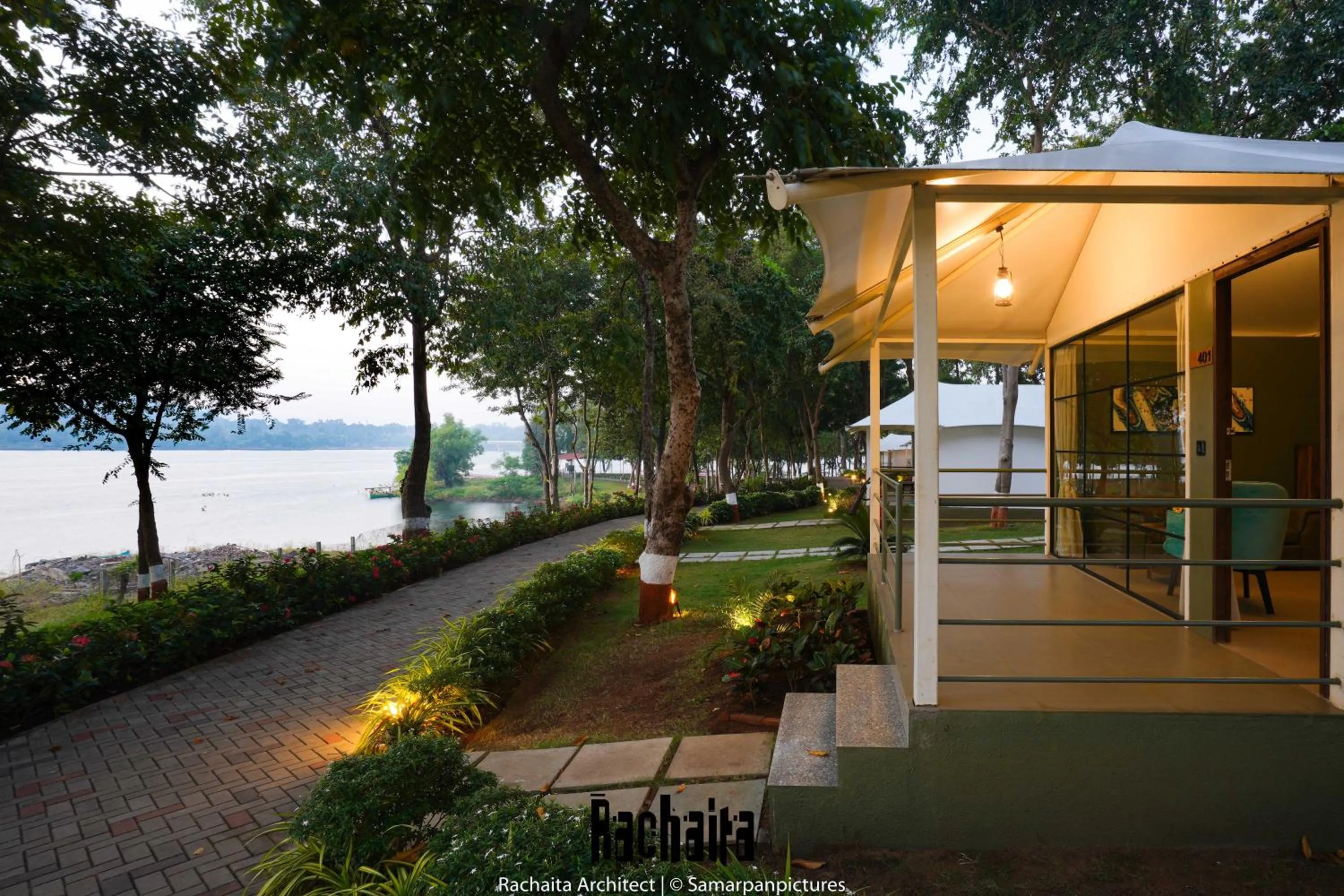 White Feather Resort Kauncha