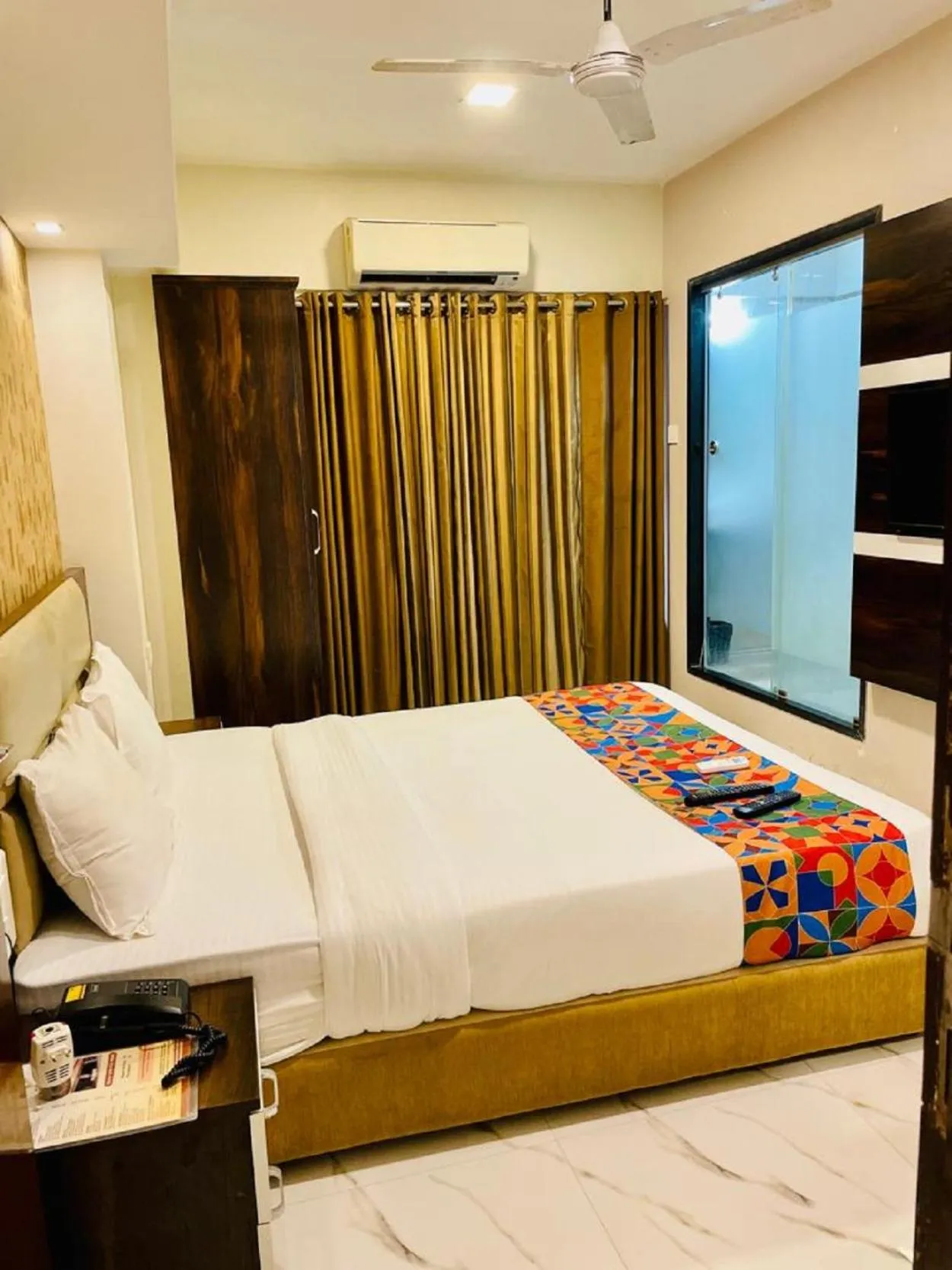 Bed in Hotel Embassy Park - BKC Mumbai