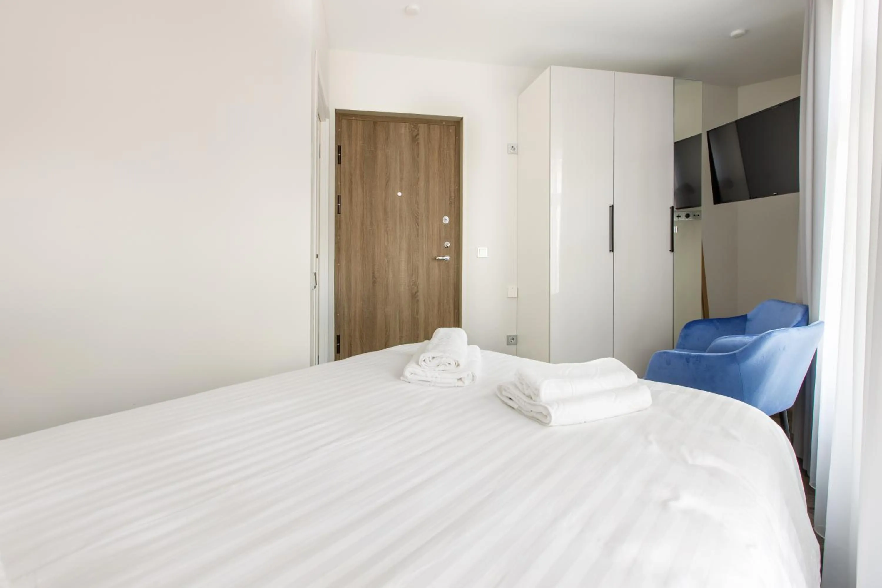 Photo of the whole room, Bed in Seaside Central Hotel