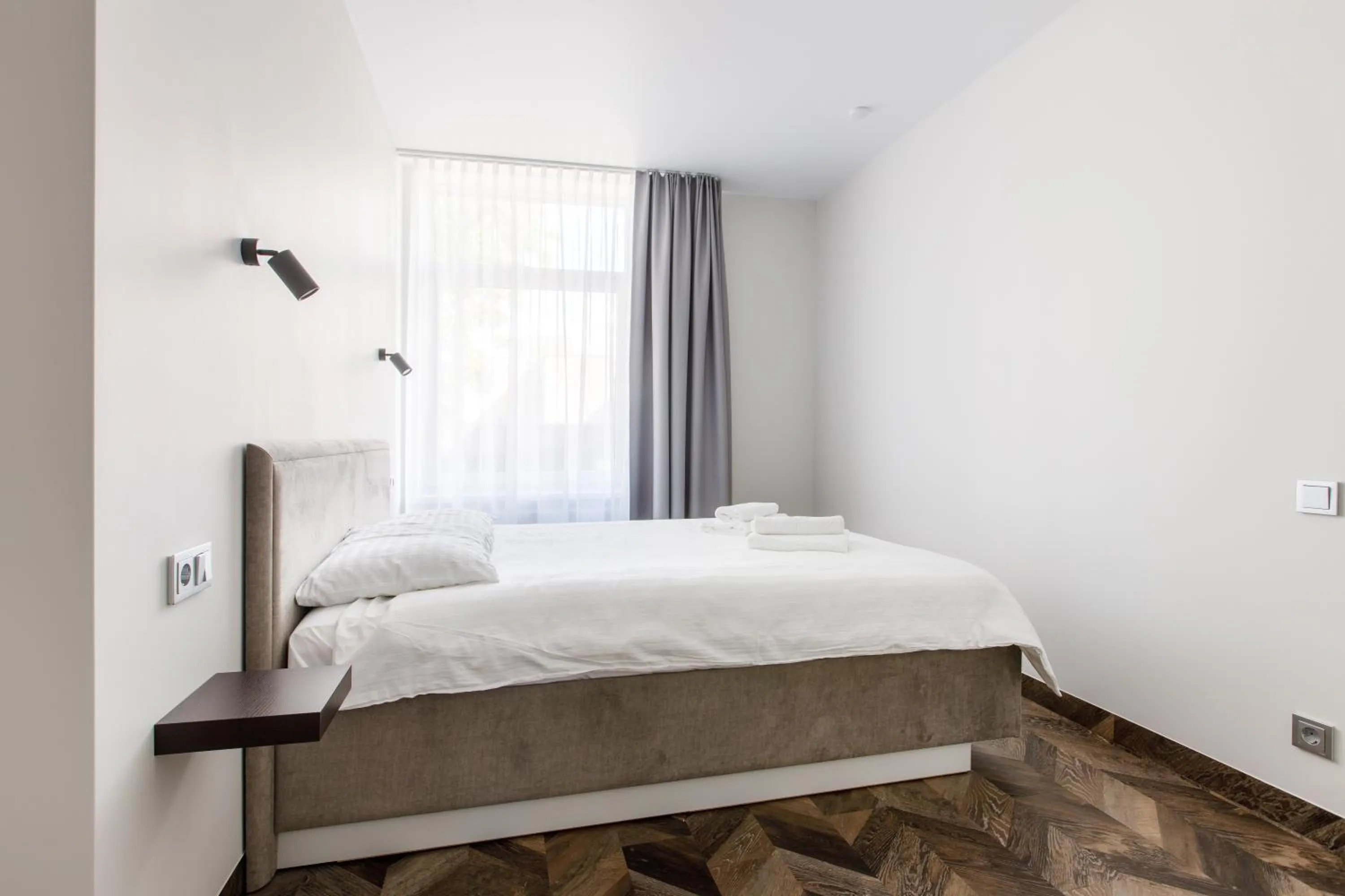 Bedroom, Bed in Seaside Central Hotel