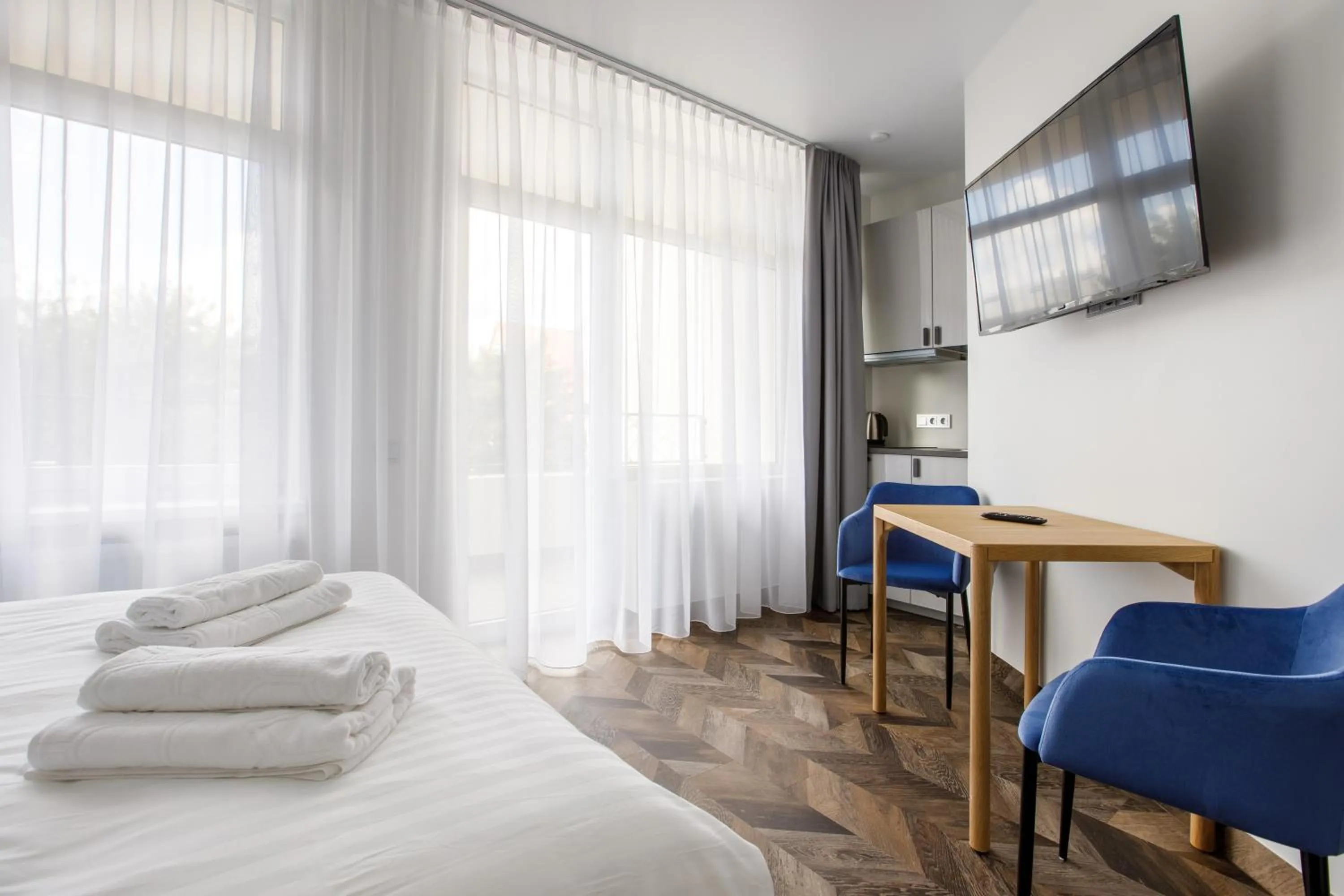 Photo of the whole room, Bed in Seaside Central Hotel