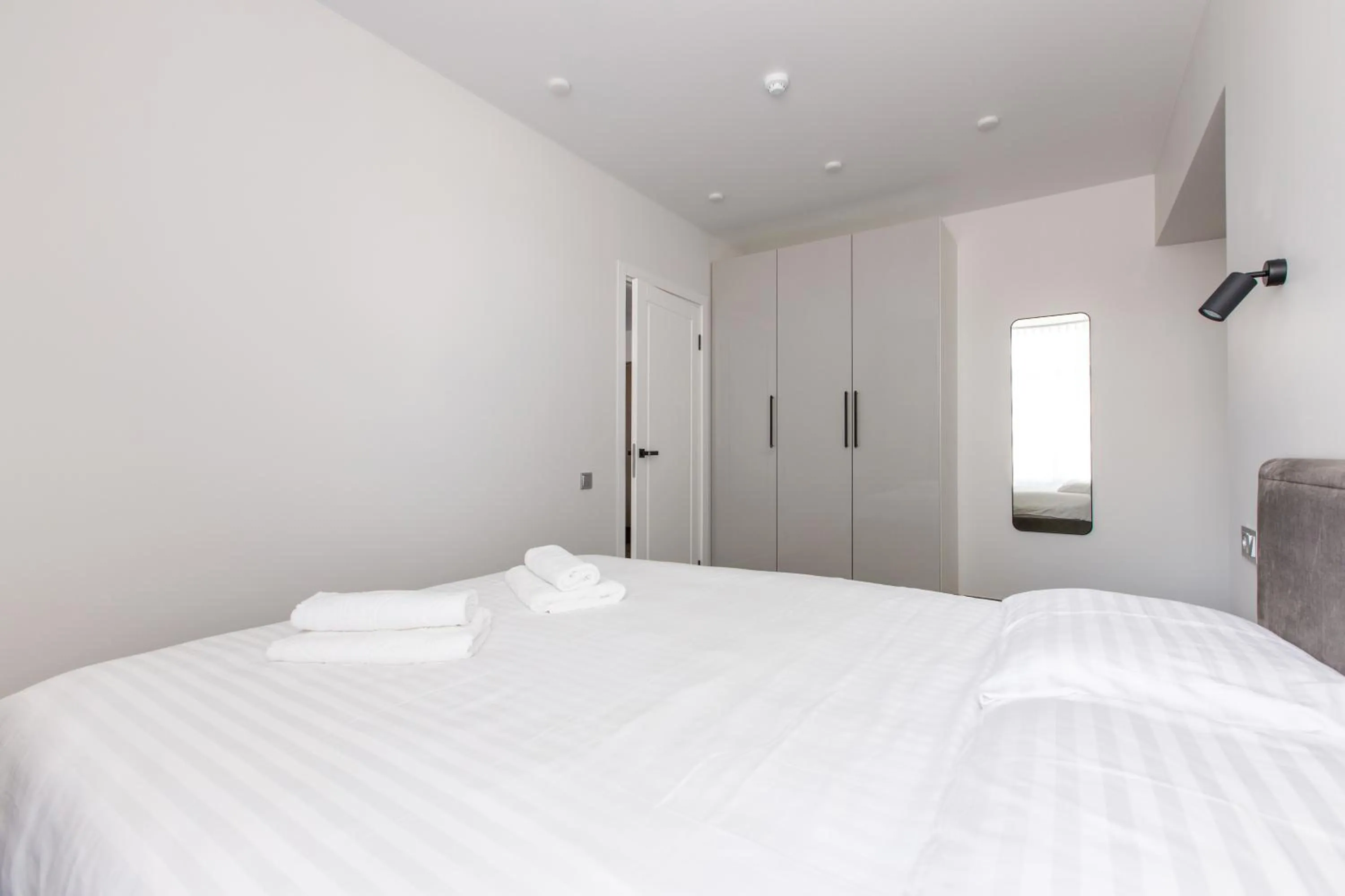 Bedroom, Bed in Seaside Central Hotel