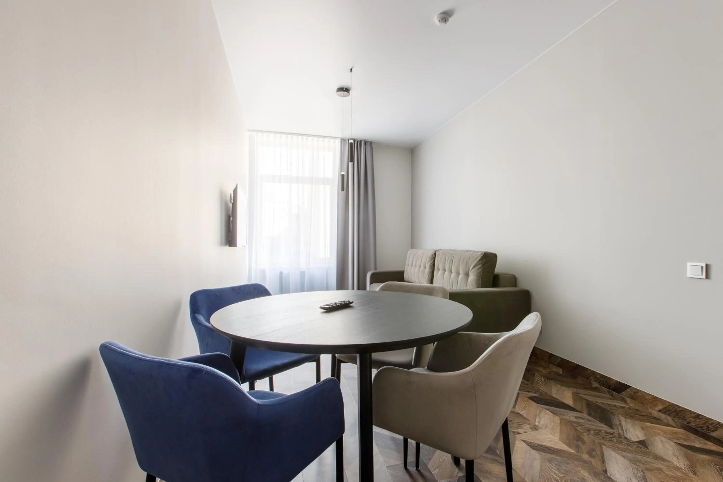 Living room in Seaside Central Hotel