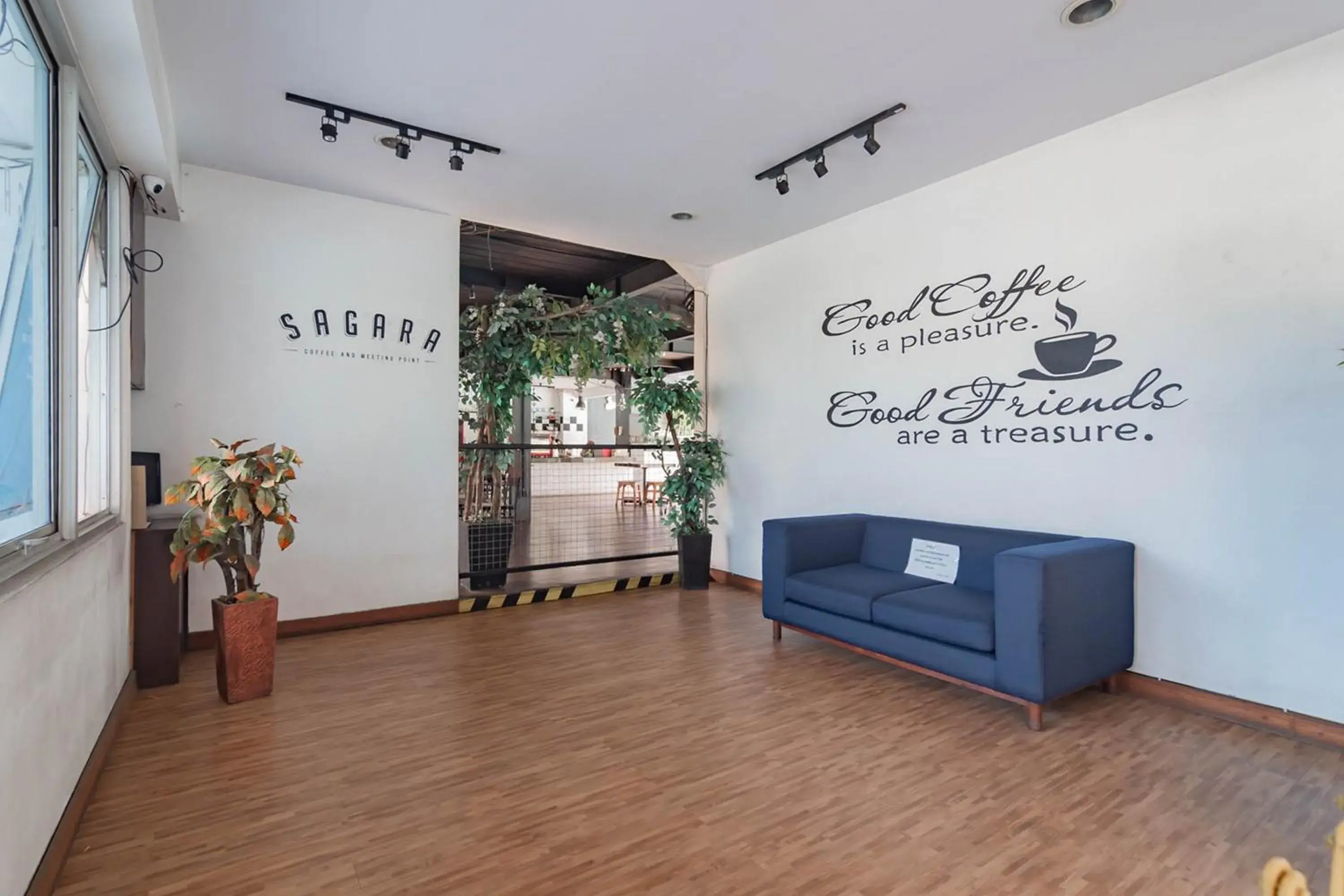 Property building in Urbanview Hotel Sagara Bogor Property building in Urbanview Hotel Sagara Bogor