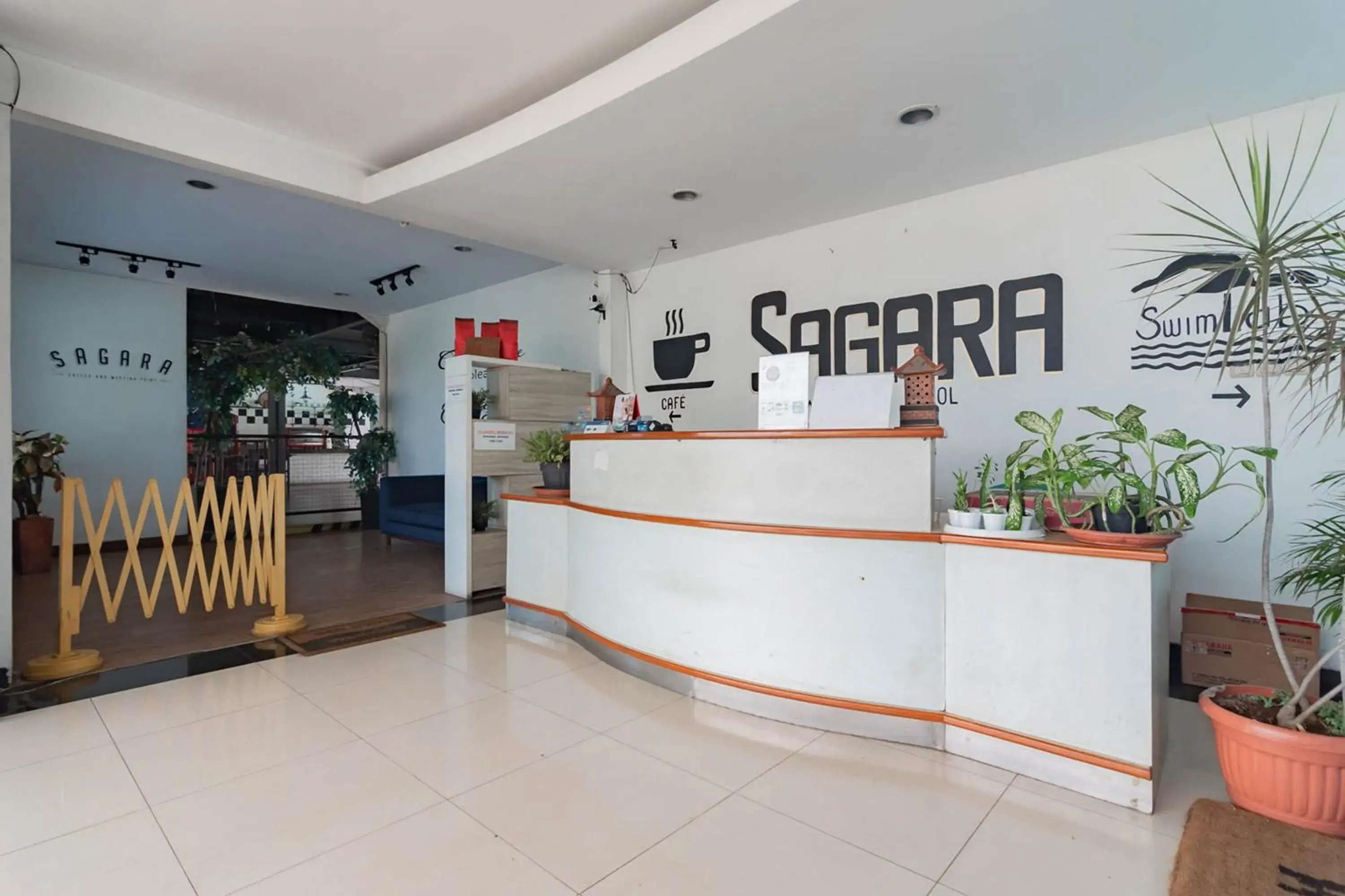 Lobby or reception in Urbanview Hotel Sagara Bogor Lobby or reception in Urbanview Hotel Sagara Bogor