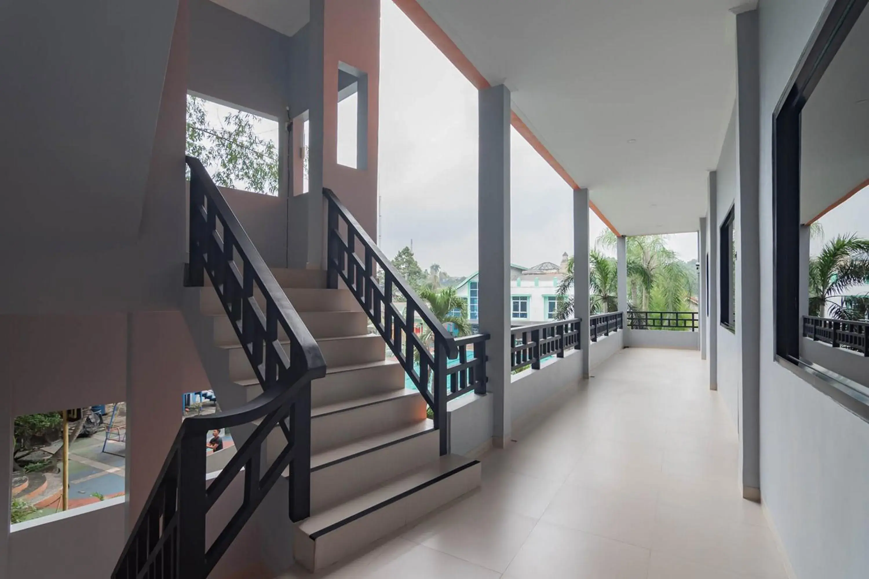 Property building in Urbanview Hotel Sagara Bogor Property building in Urbanview Hotel Sagara Bogor