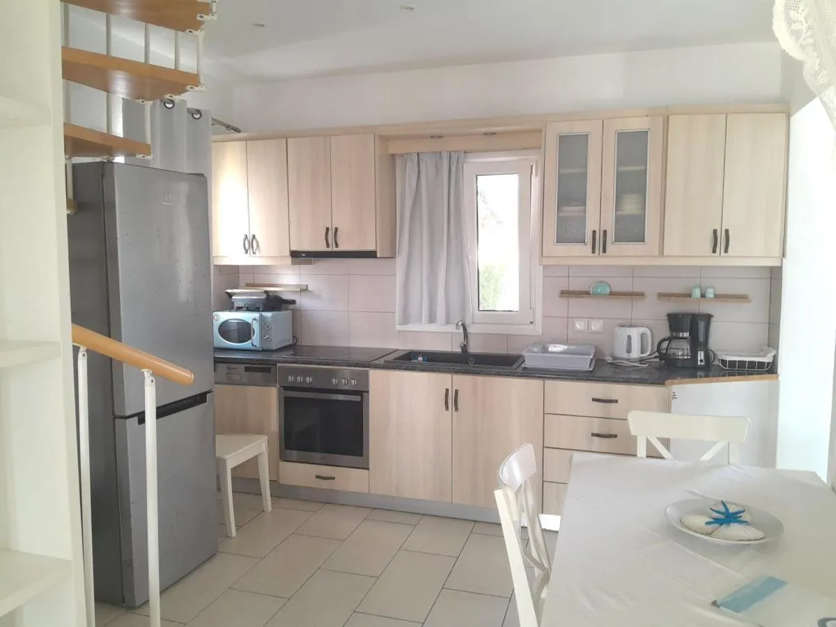 Sea paradise villas - Seaside & private jacuzzi