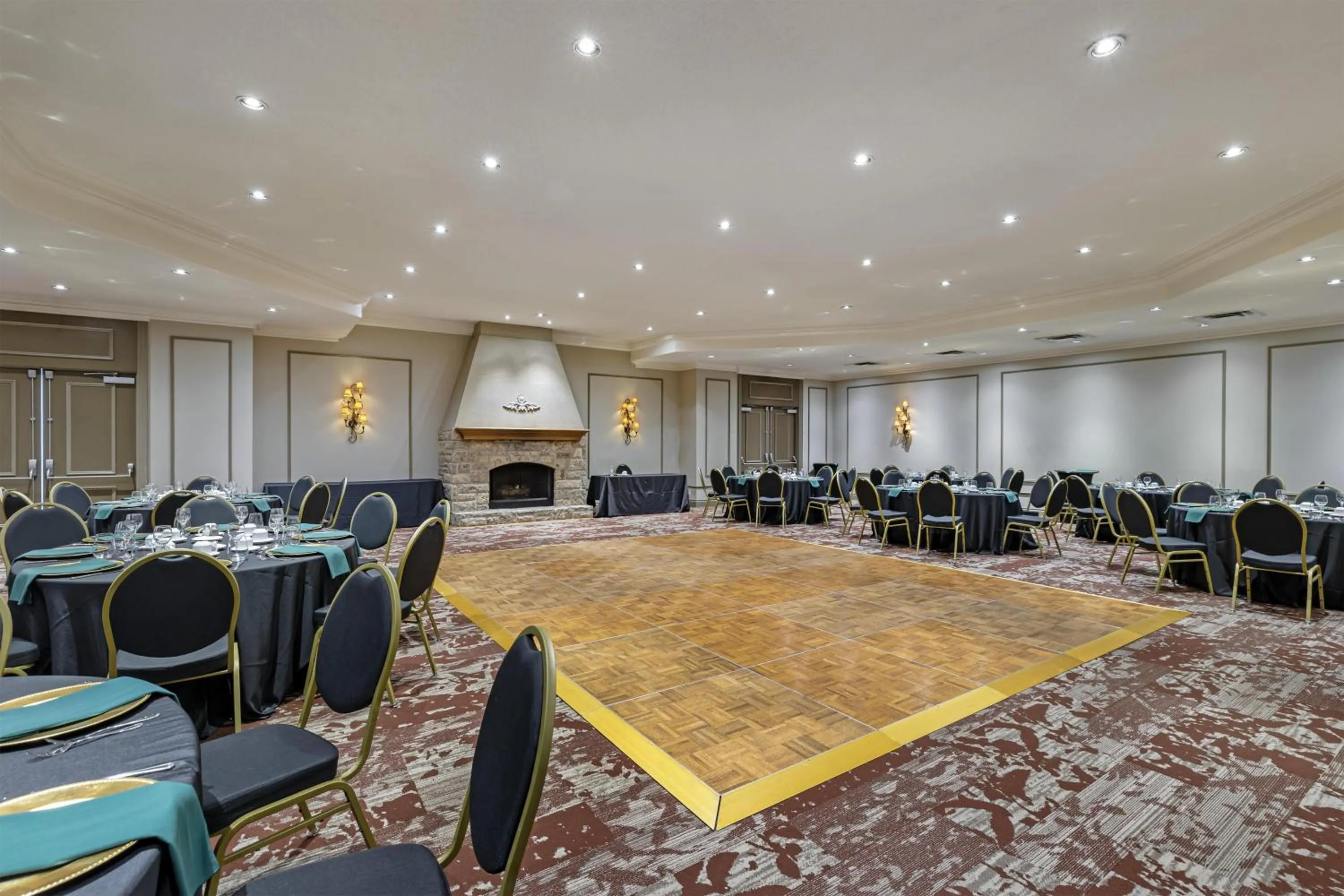 Banquet/Function facilities in Best Western Plus Stoneridge Inn & Conference Centre London Ontario