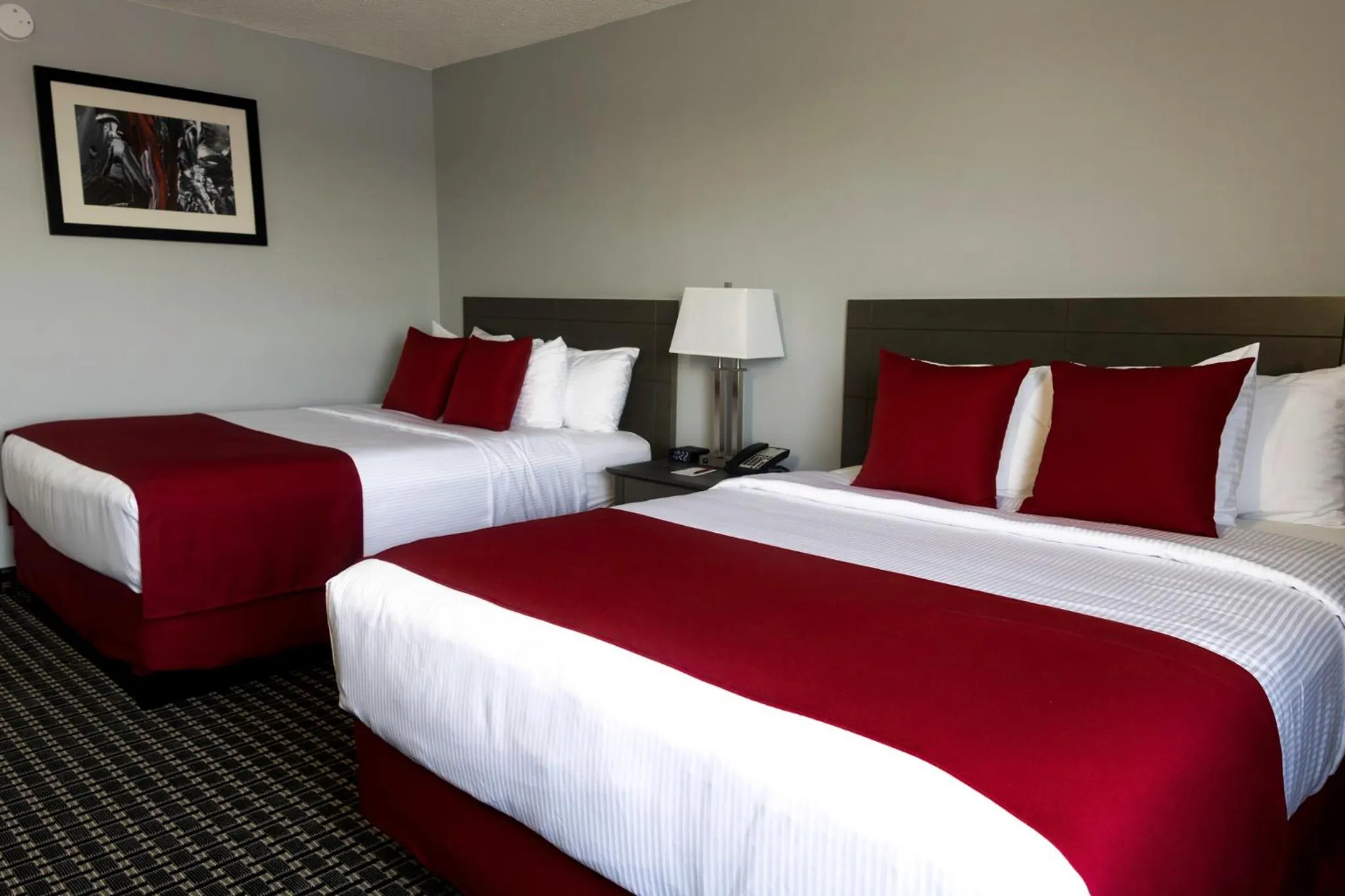 Bedroom, Bed in Paradise Inn & Conference Centre