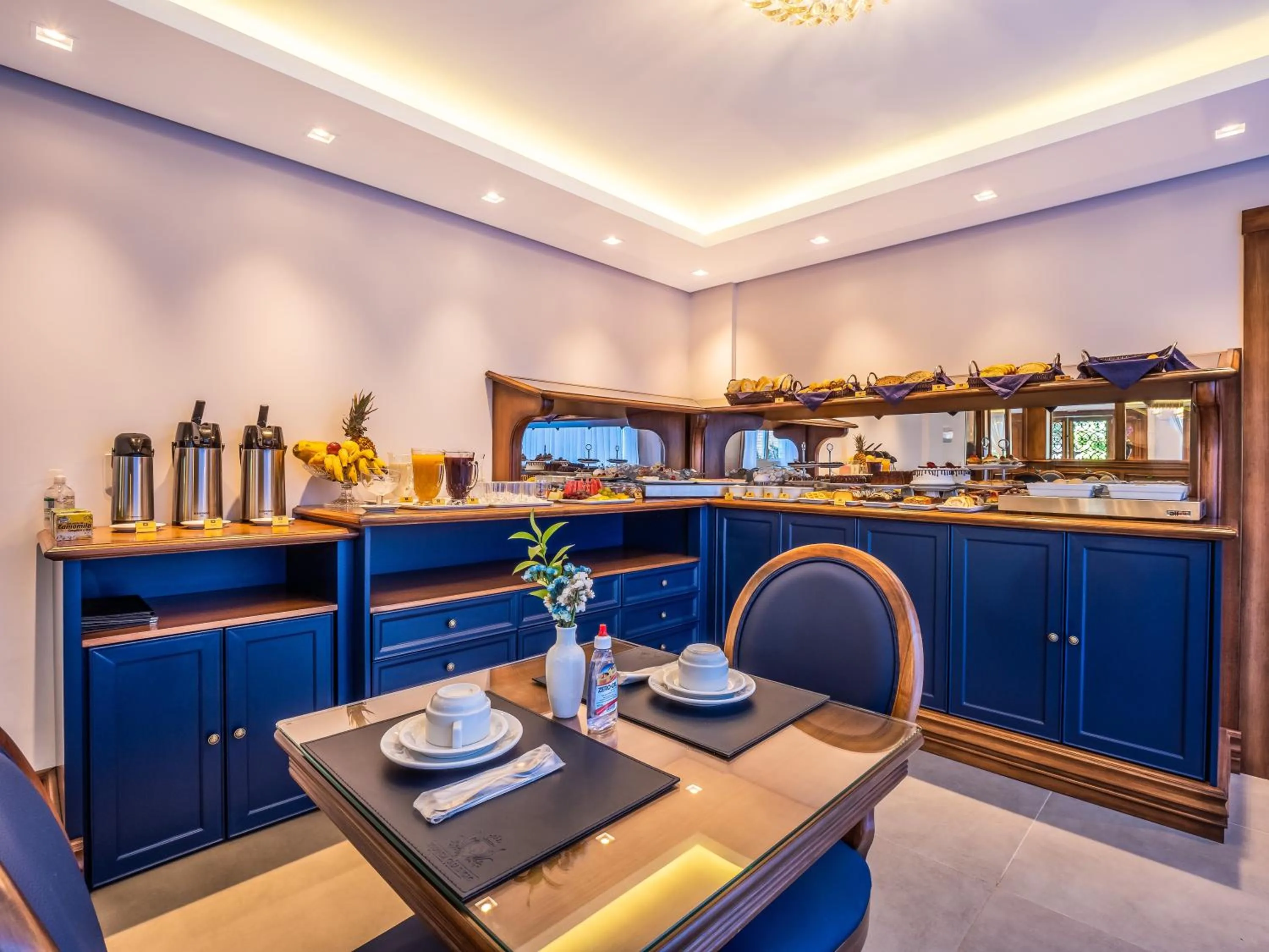 Breakfast in Hotel Locanda Casa D'Oro