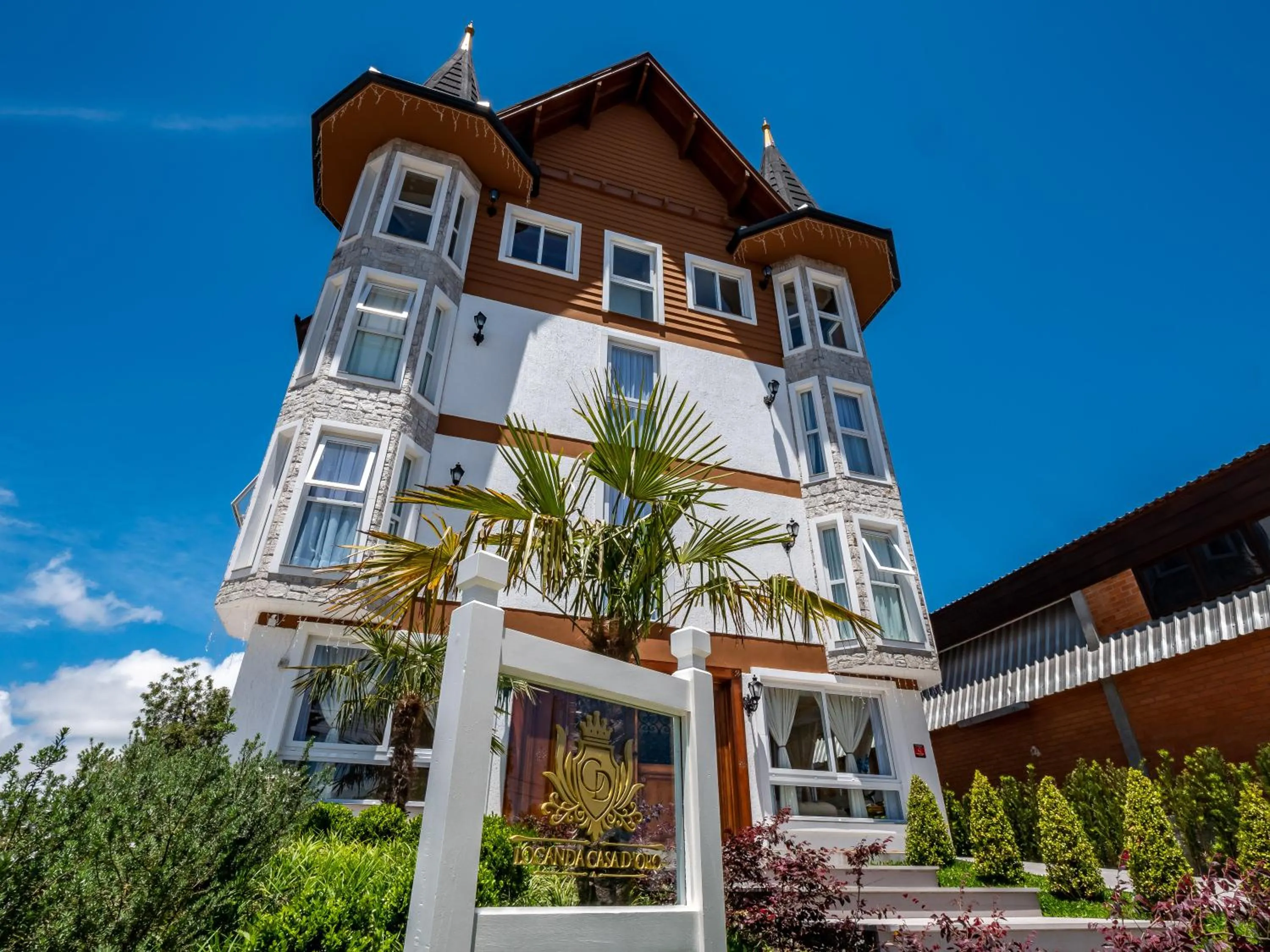 Property building in Hotel Locanda Casa D'Oro