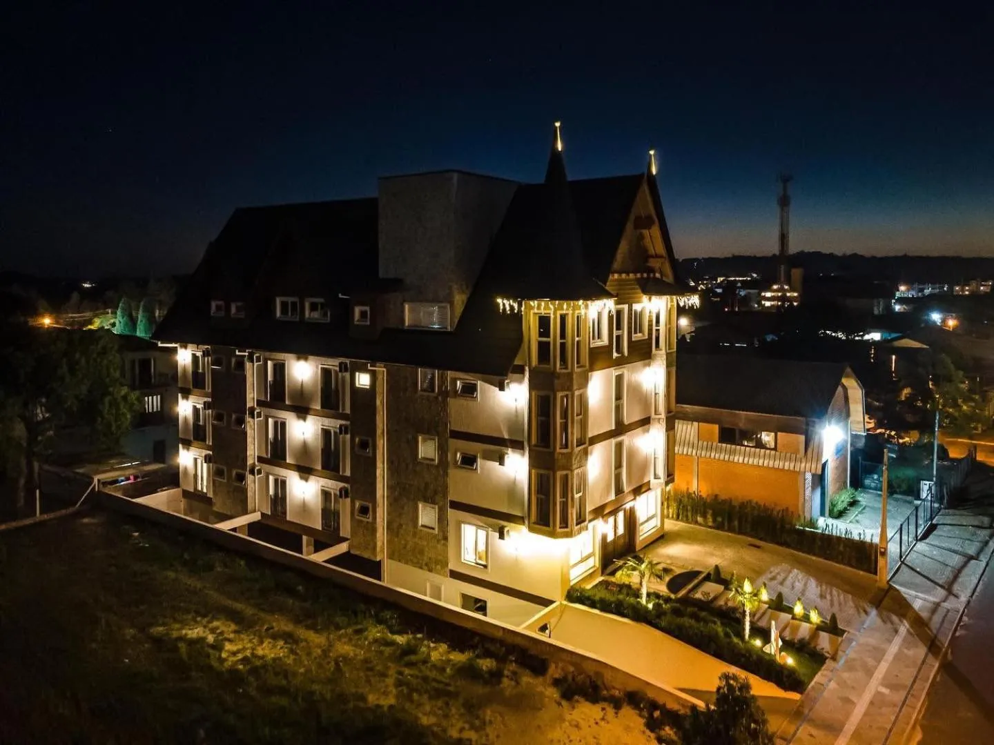 Property building in Hotel Locanda Casa D'Oro