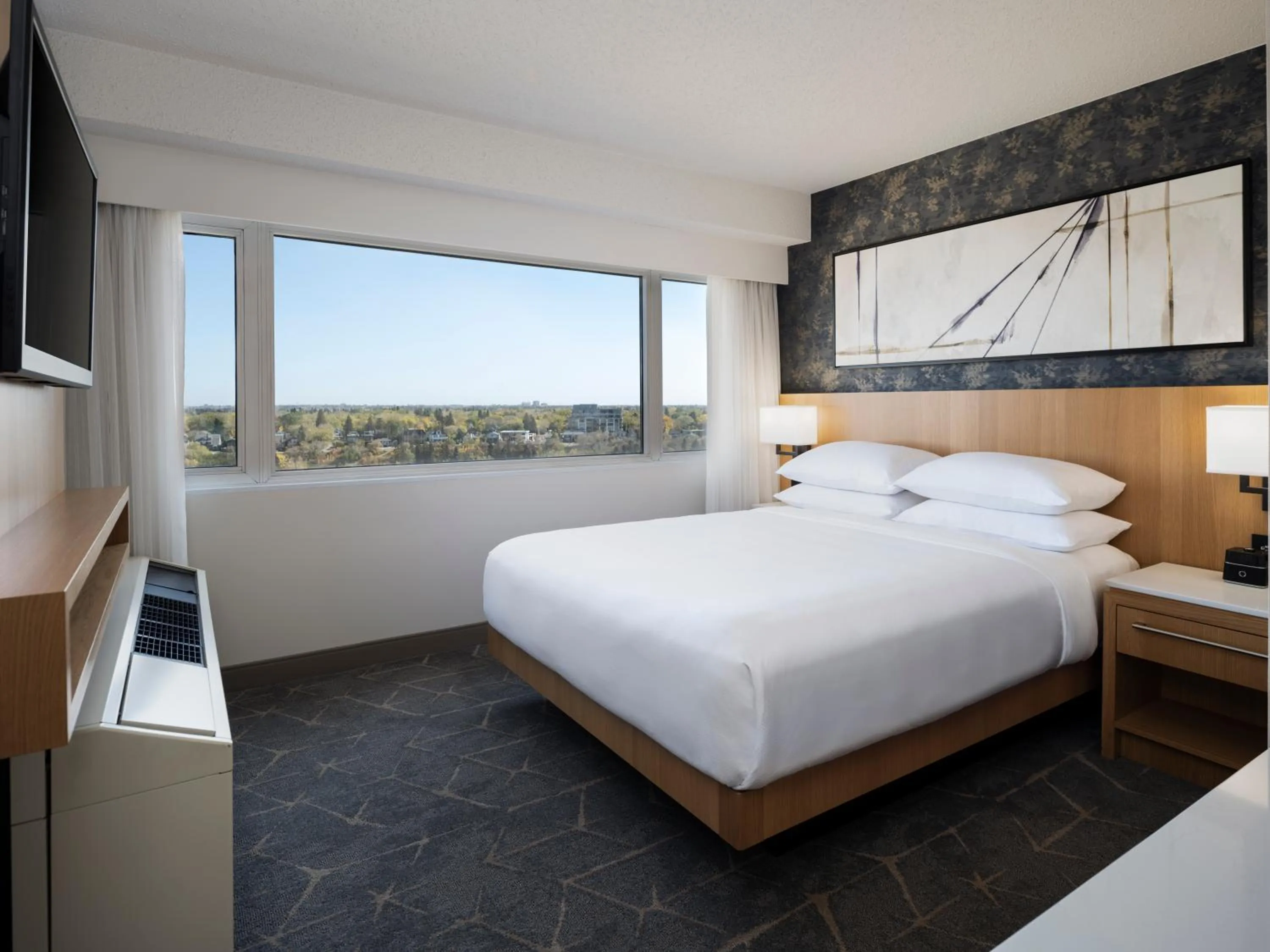 Bedroom, Bed in Delta Hotels by Marriott Saskatoon Downtown