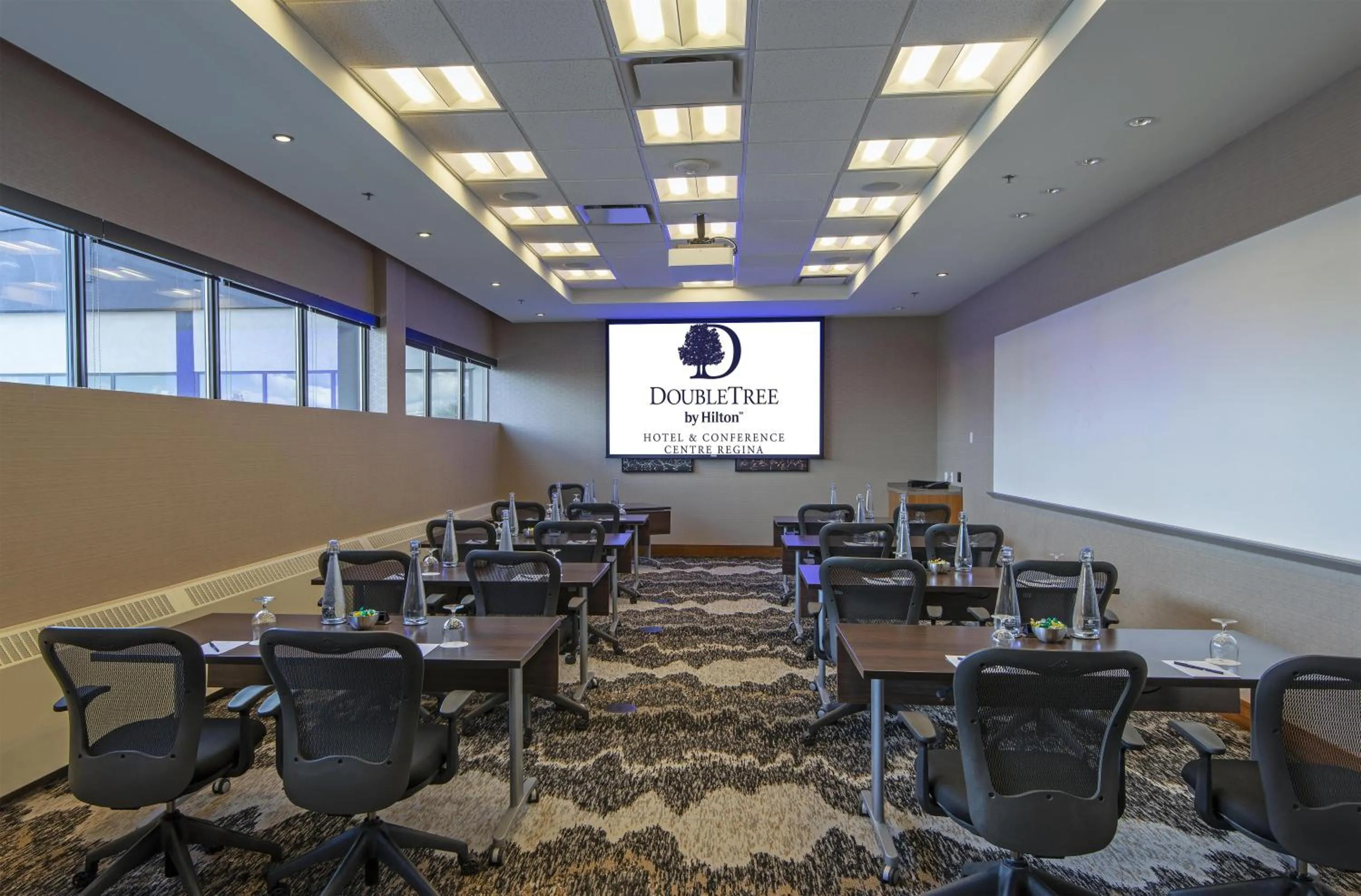 Meeting/conference room in DoubleTree by Hilton Hotel & Conference Centre Regina