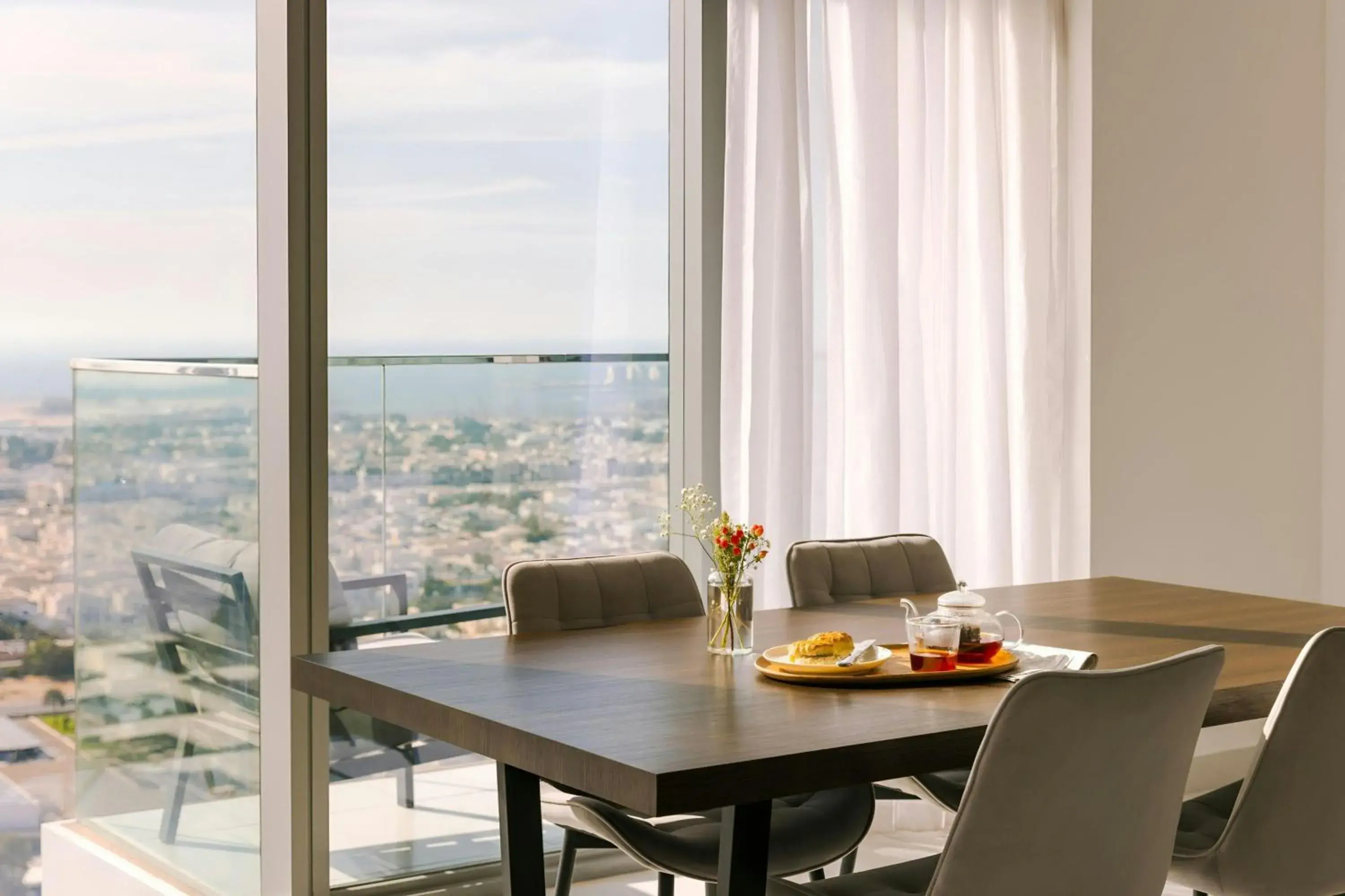 Two-Bedroom Apartment with Sea View in Sonder by Marriott Bonvoy Downtown Towers Apartments Two-Bedroom Apartment with Sea View in Sonder by Marriott Bonvoy Downtown Towers Apartments