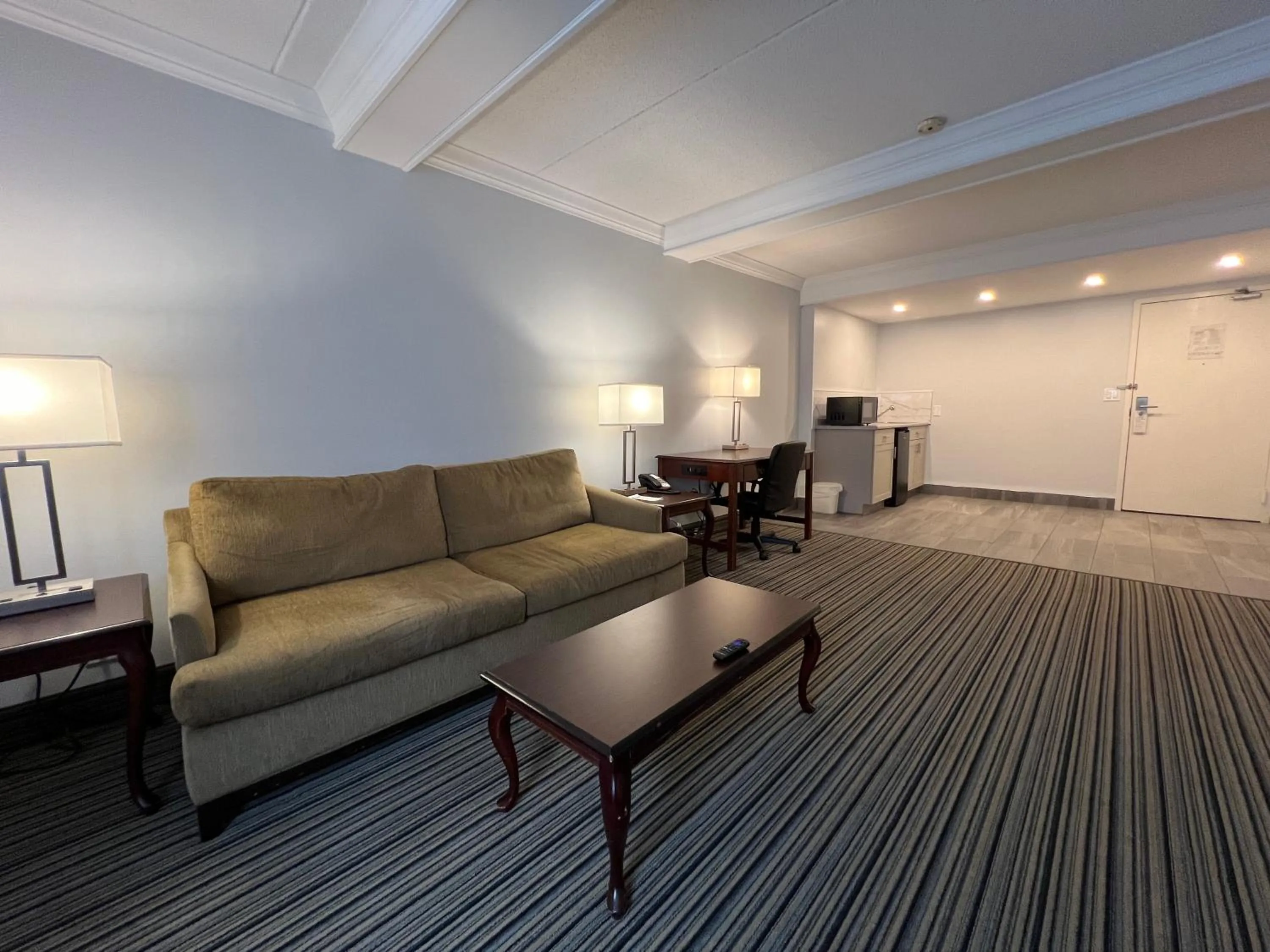 Living room in Ramada by Wyndham London