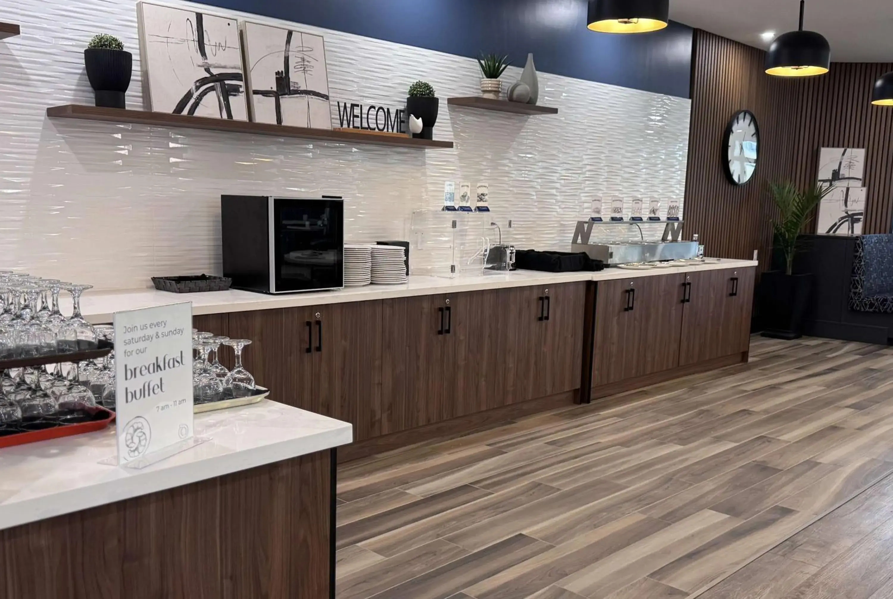 Restaurant/places to eat in Ramada by Wyndham London Restaurant/places to eat in Ramada by Wyndham London