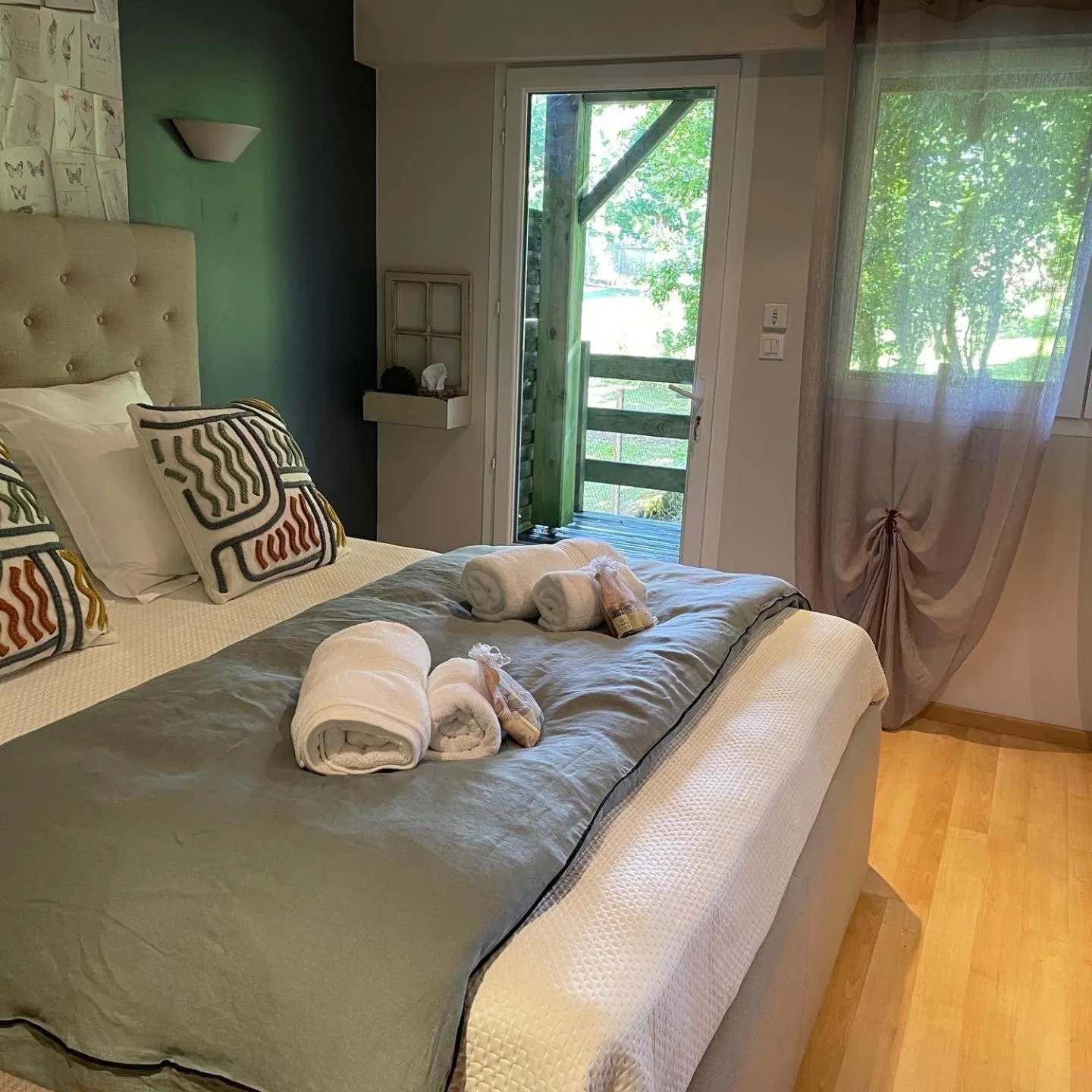 Bed in Le Maine N 5 - FLÉAC ANGOULEME - Suite Tilleul