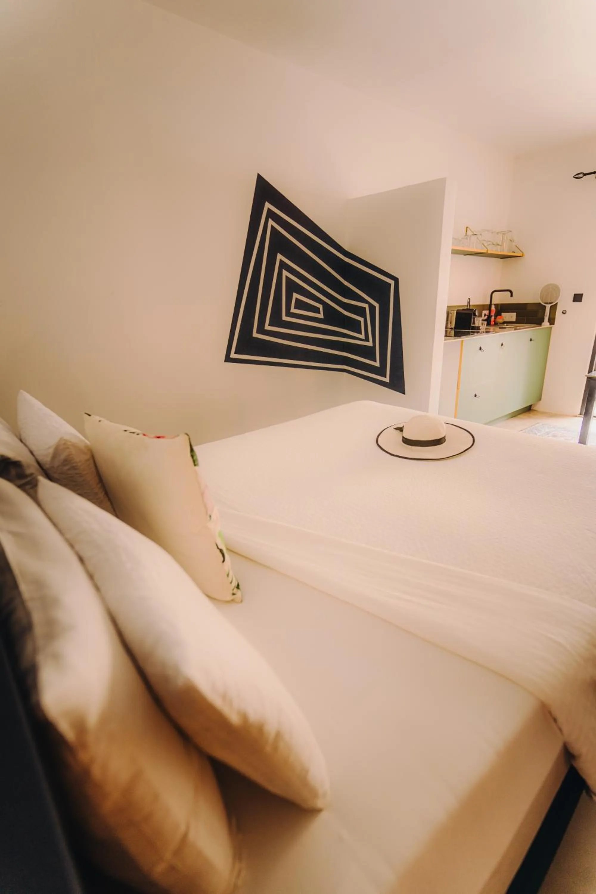 Bed in Thuishaven - boutique mini-resort