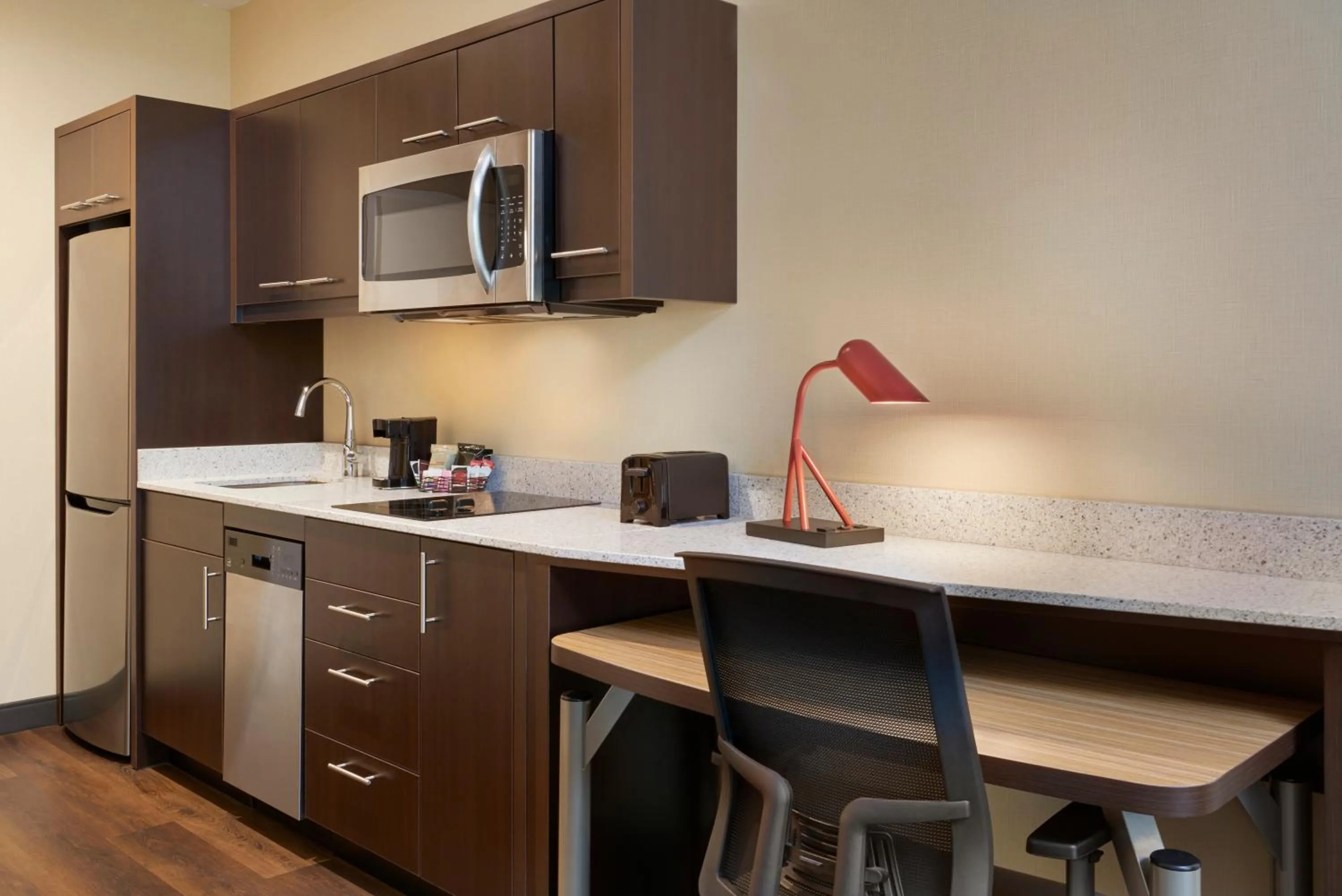 Kitchen or kitchenette in TownePlace Suites by Marriott Toronto Oakville