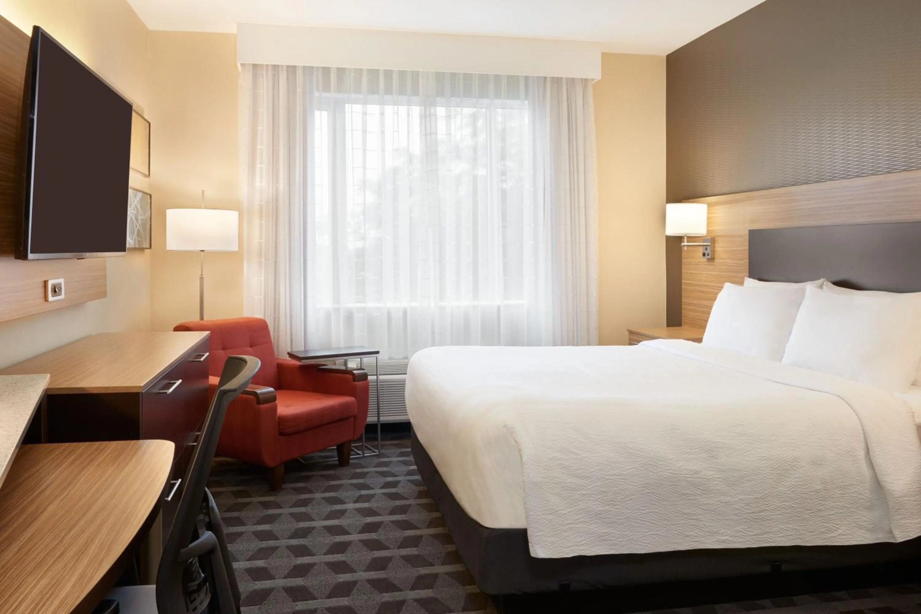 Bedroom, Bed in TownePlace Suites by Marriott Toronto Oakville
