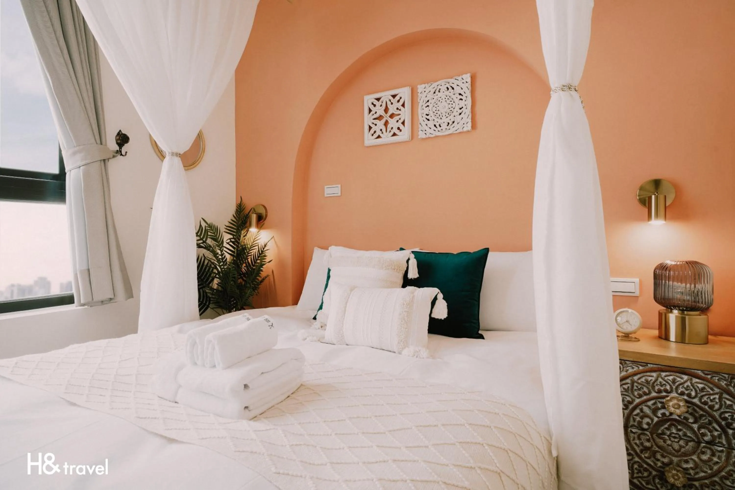 On site, Bed in Tainan Sleepie Inn