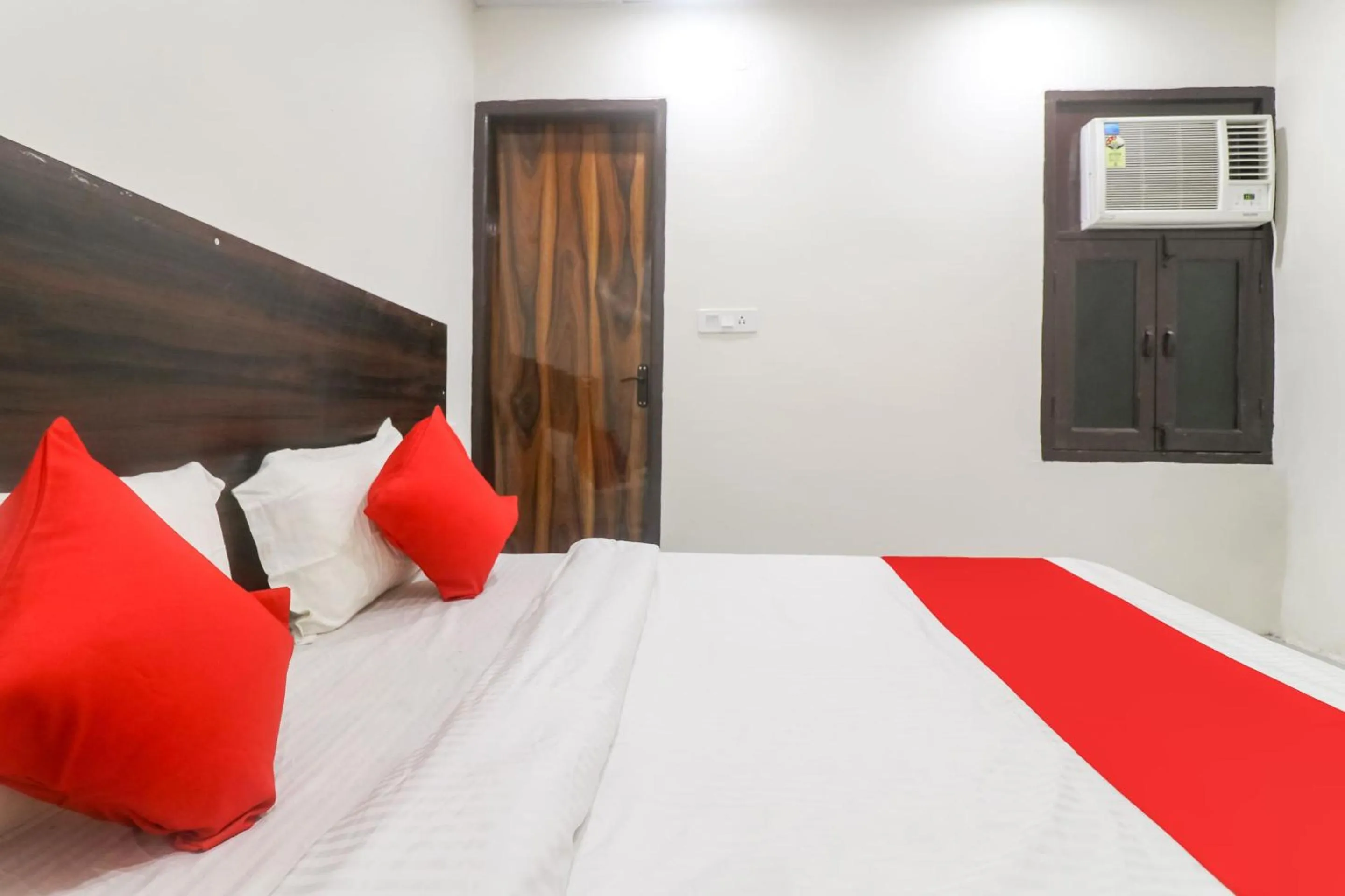 Lobby or reception, Bed in Hotel O The Galaxyy