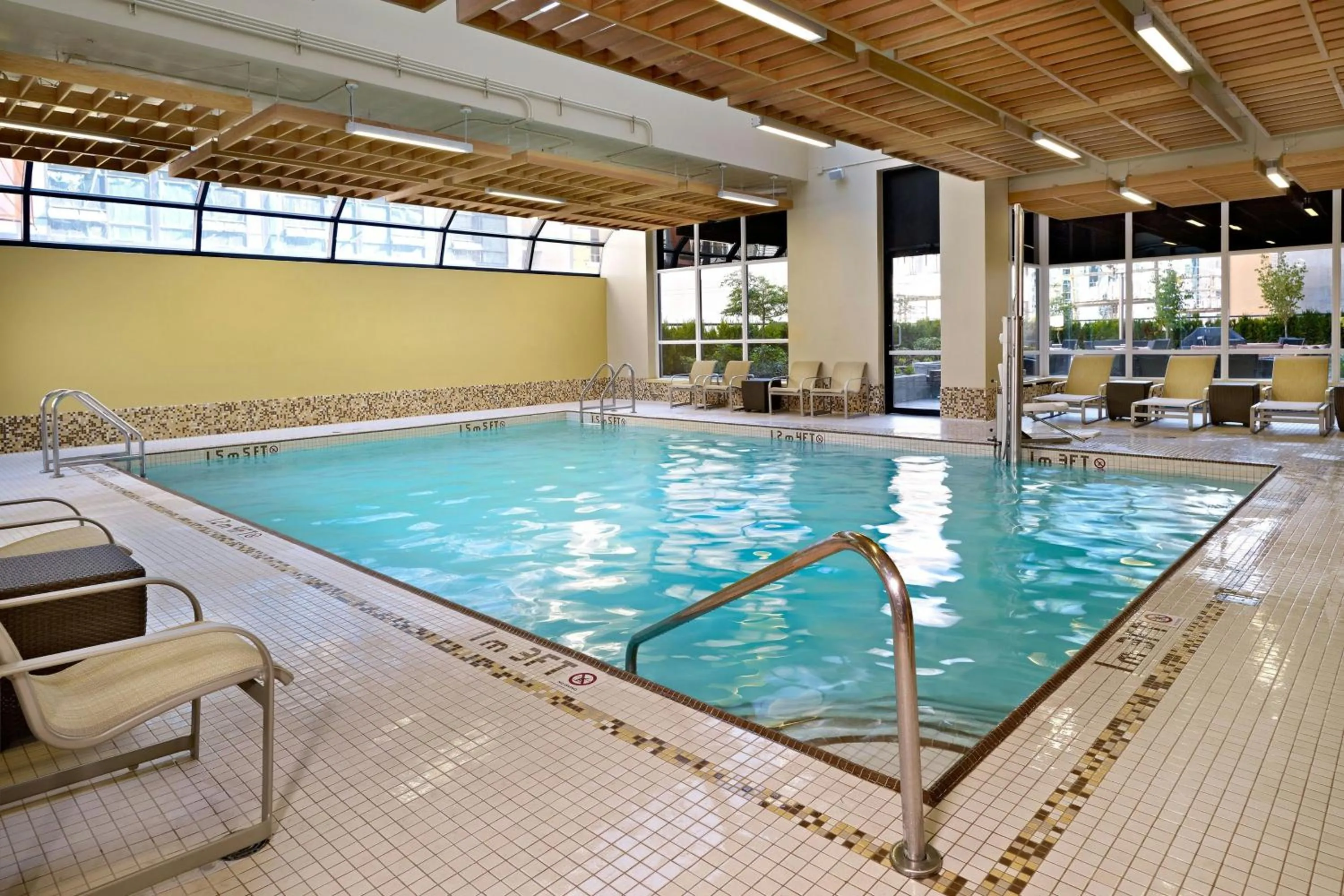 Swimming pool in Residence Inn by Marriott Vancouver Downtown